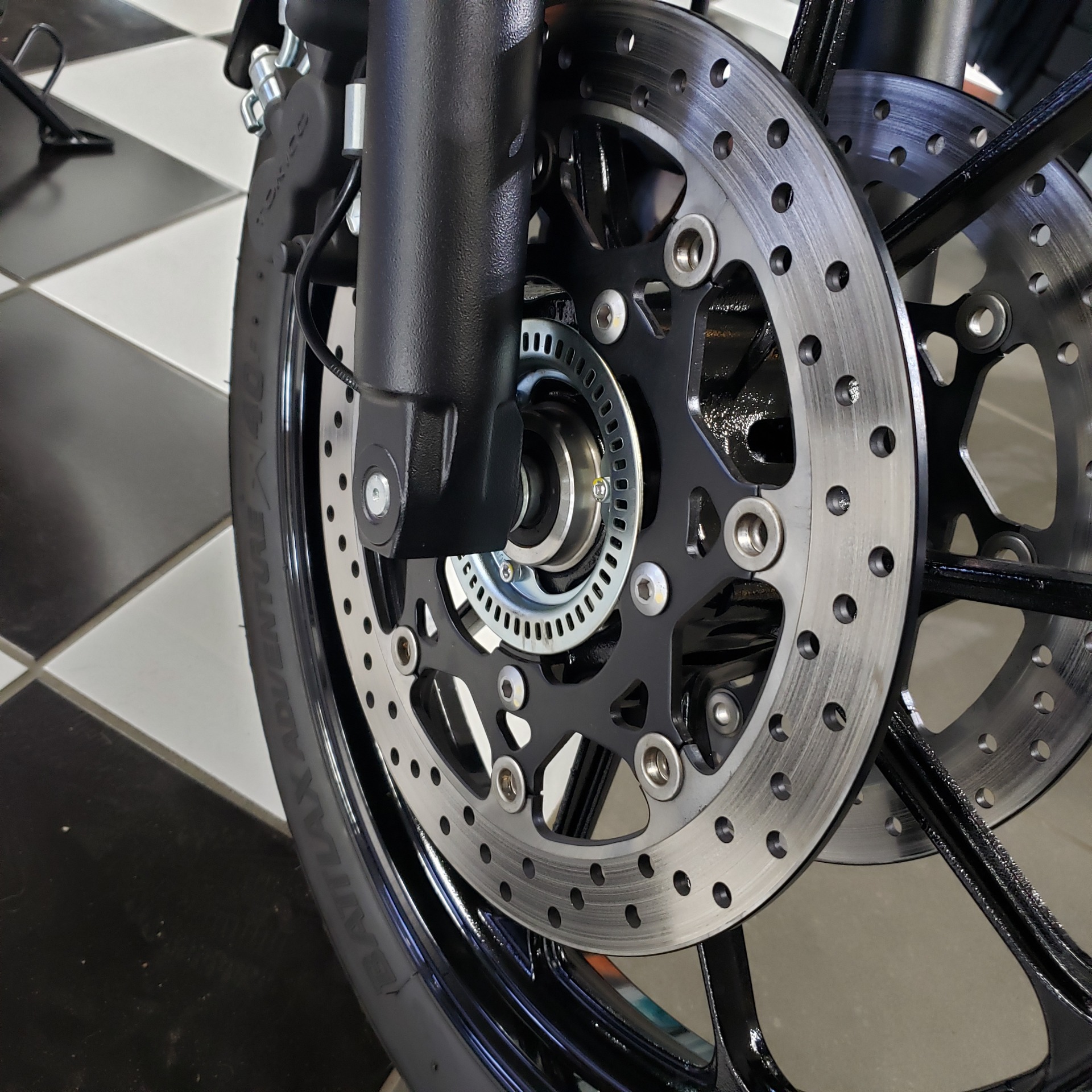 2022 Suzuki V-Strom 650XT in Enfield, Connecticut - Photo 9