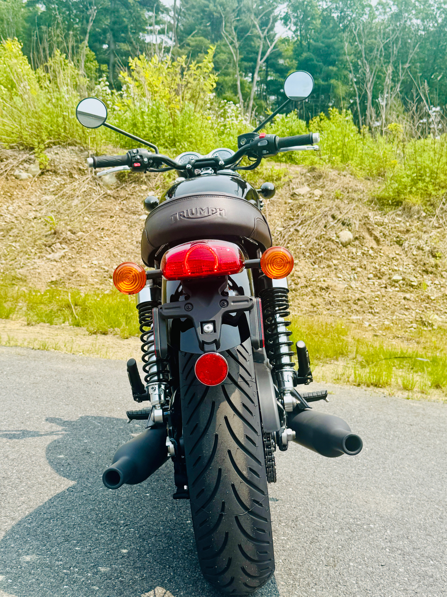 2025 Triumph Bonneville T120 Black in Enfield, Connecticut - Photo 9