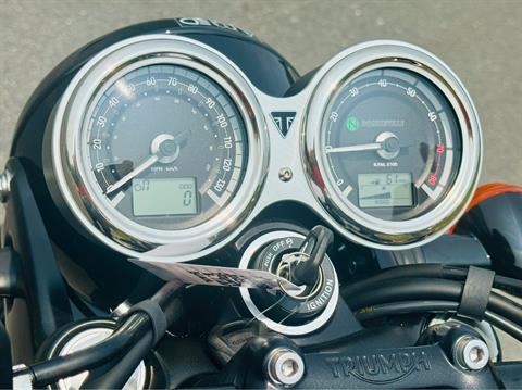 2025 Triumph Bonneville T120 Black in Enfield, Connecticut - Photo 20