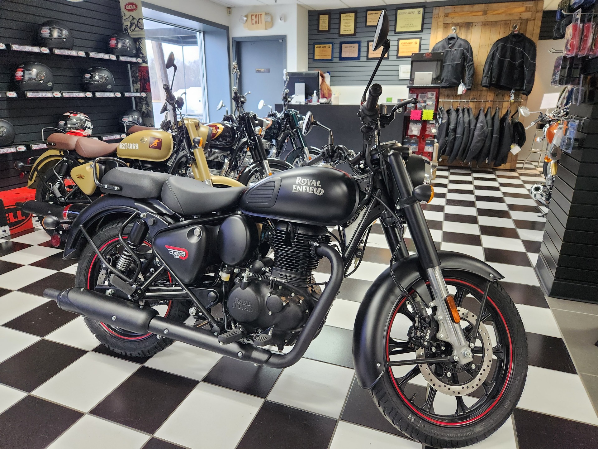 2023 Royal Enfield Classic 350 in Enfield, Connecticut - Photo 2