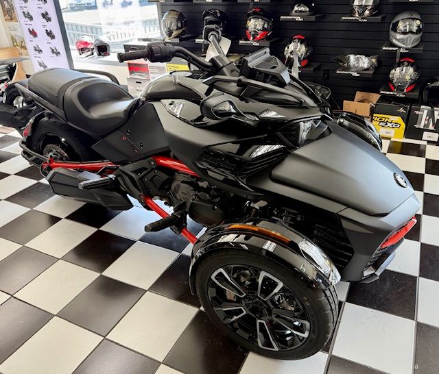 2025 Can-Am Spyder F3-S in Enfield, Connecticut - Photo 2