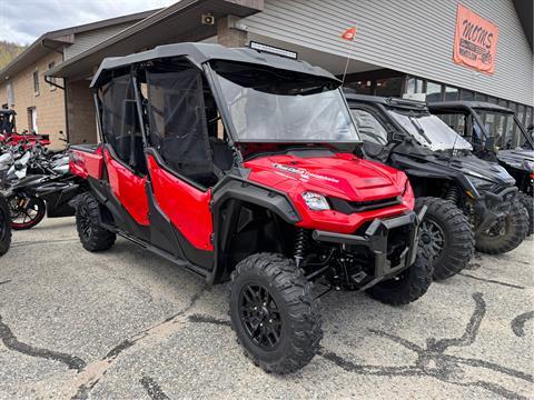 2024 Honda Pioneer 1000-6 Deluxe Crew in Gorham, New Hampshire - Photo 3
