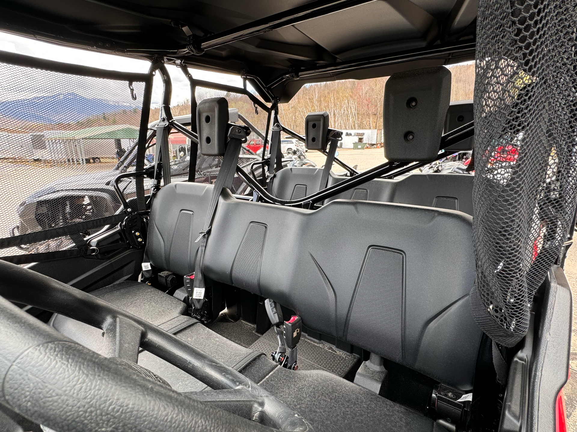 2024 Honda Pioneer 1000-6 Deluxe Crew in Gorham, New Hampshire - Photo 11