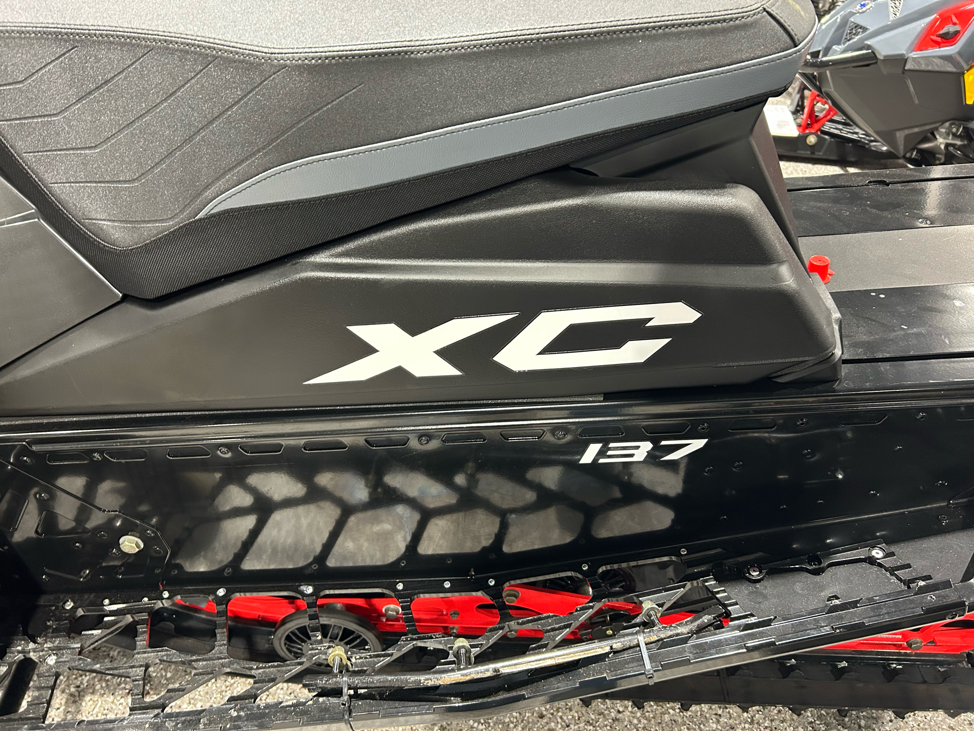 2024 Polaris 650 Indy XC 137 ES in Gorham, New Hampshire - Photo 4