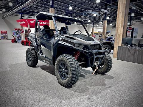 2021 Polaris General XP 1000 Deluxe Ride Command — photo 1 of 24