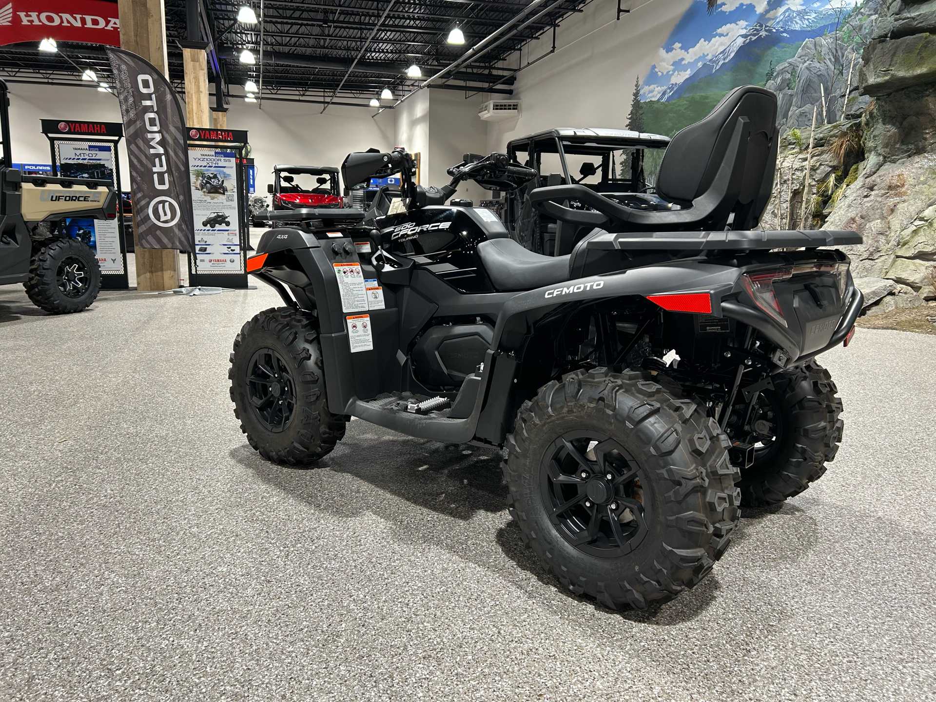 2025 CFMOTO CForce 600 Touring in Gorham, New Hampshire - Photo 17