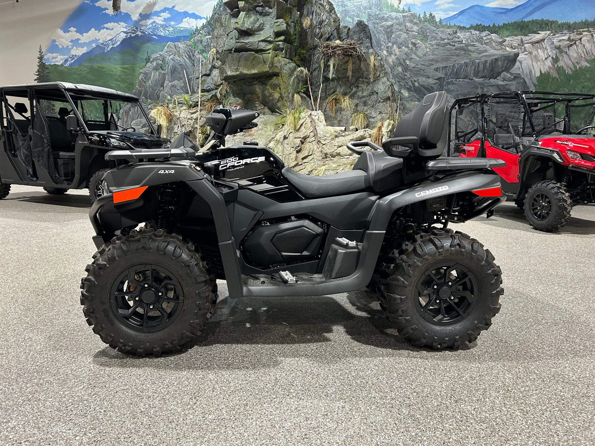 2025 CFMOTO CForce 600 Touring in Gorham, New Hampshire - Photo 18