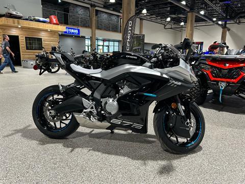 2025 CFMOTO 675SS in Gorham, New Hampshire - Photo 2