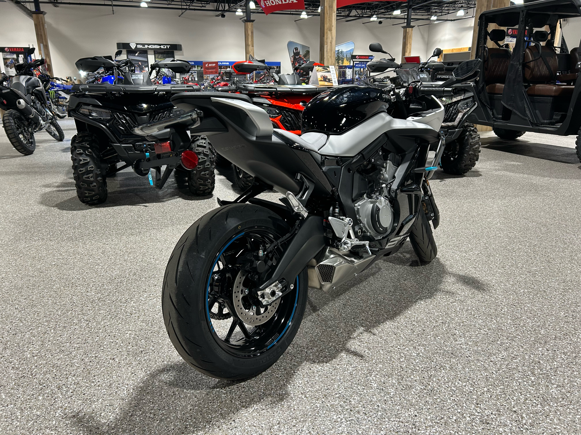 2025 CFMOTO 675SS in Gorham, New Hampshire - Photo 3