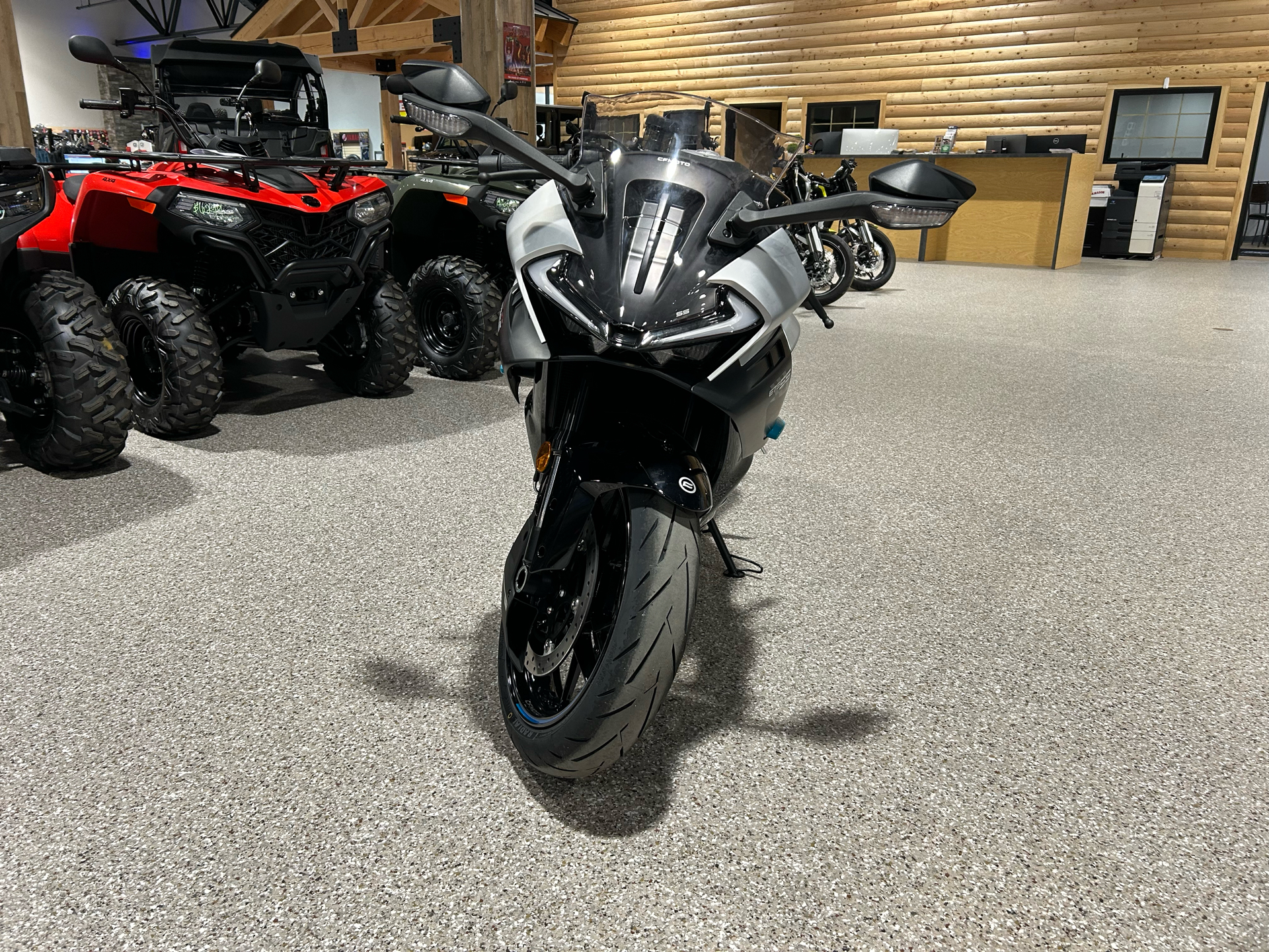 2025 CFMOTO 675SS in Gorham, New Hampshire - Photo 8