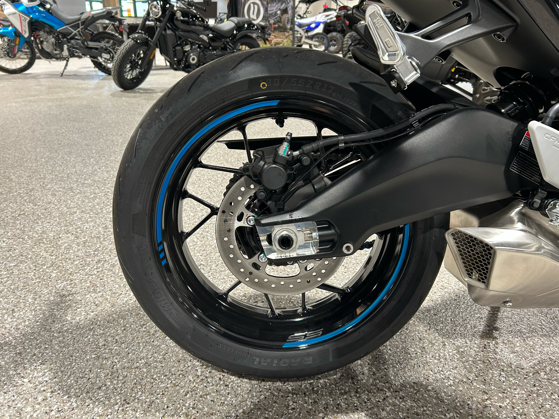 2025 CFMOTO 675SS in Gorham, New Hampshire - Photo 10