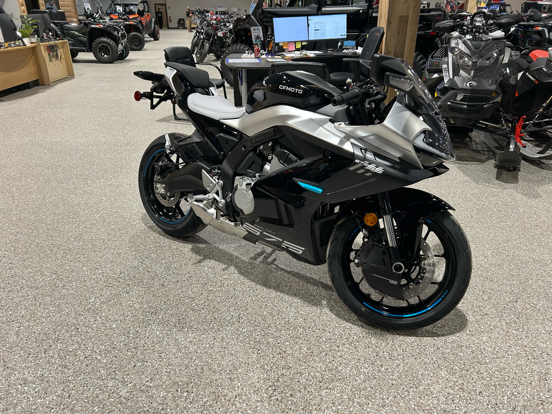 2025 CFMOTO 675SS in Gorham, New Hampshire - Photo 1