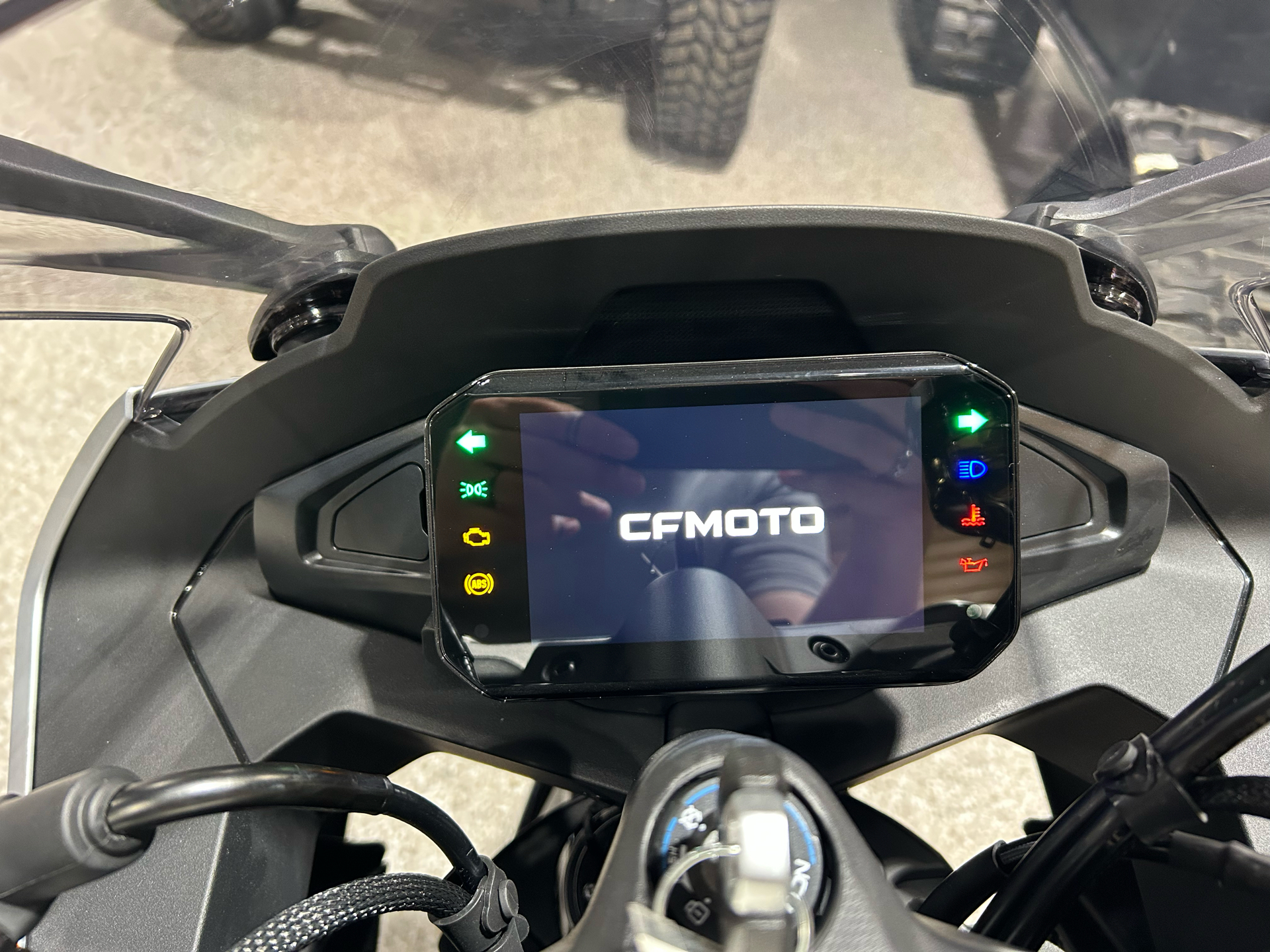 2025 CFMOTO 675SS in Gorham, New Hampshire - Photo 12