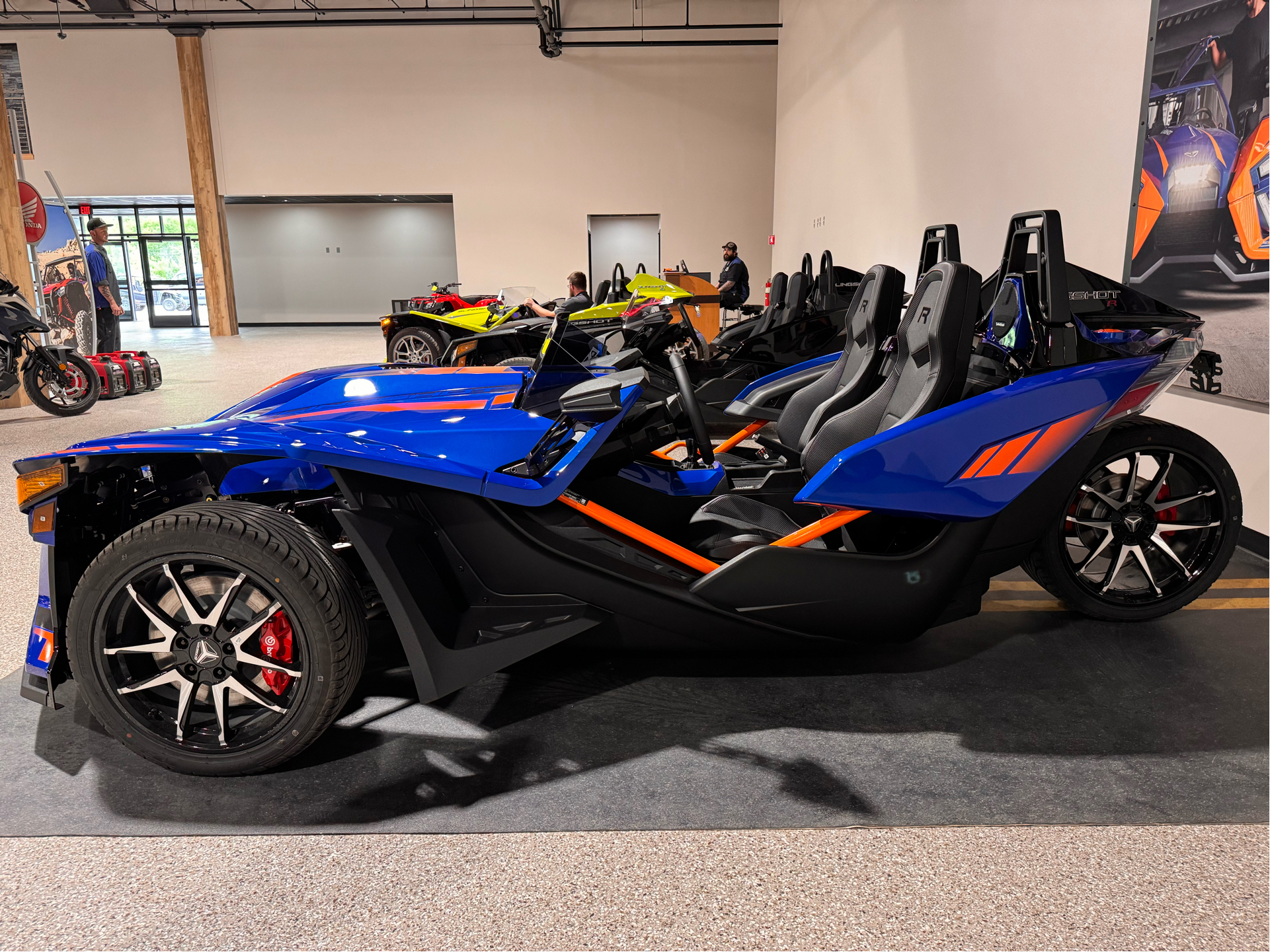 2024 Slingshot Slingshot R - Manual in Gorham, New Hampshire - Photo 2
