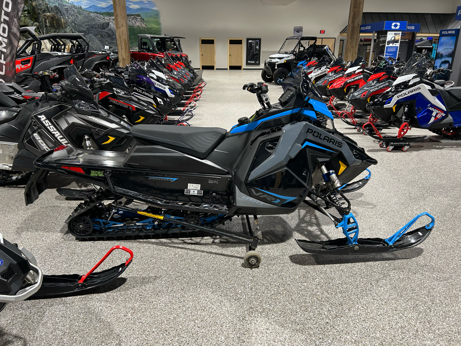 2022 Polaris 850 Indy VR1 129 SC in Gorham, New Hampshire - Photo 2