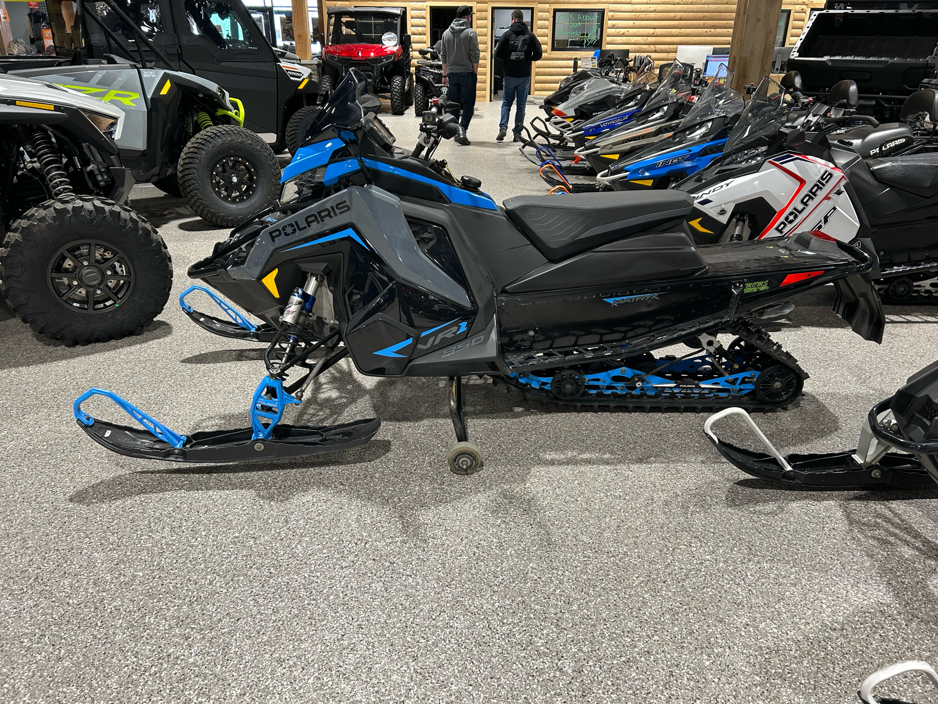 2022 Polaris 850 Indy VR1 129 SC in Gorham, New Hampshire - Photo 9