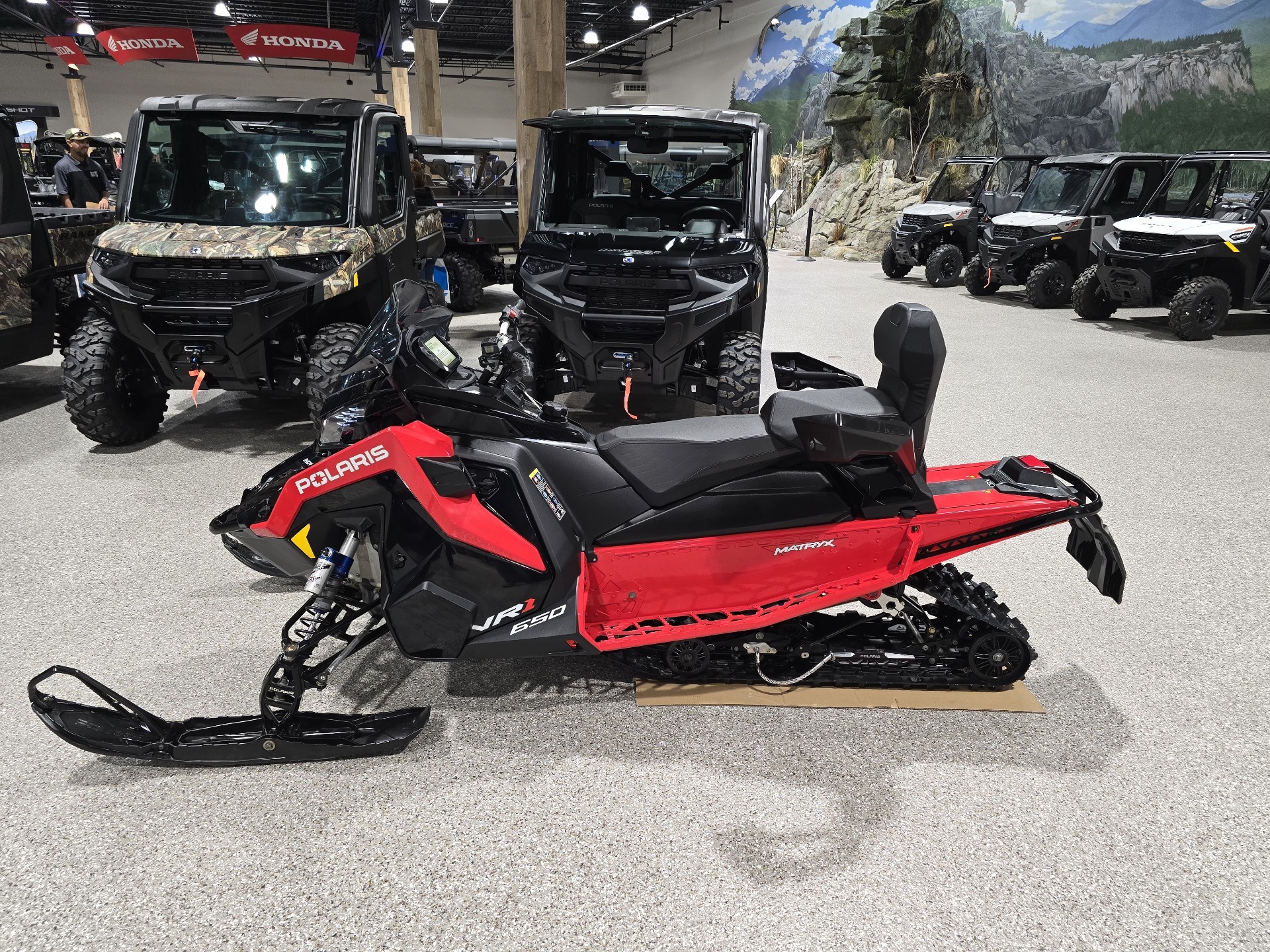 2021 Polaris 650 Indy VR1 137 SC in Gorham, New Hampshire - Photo 2