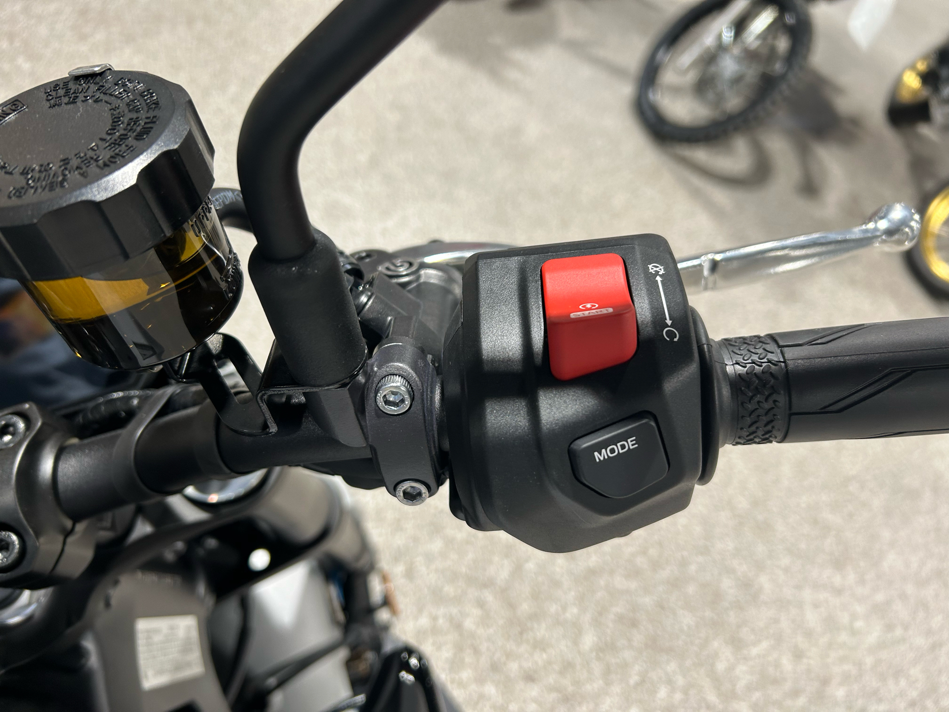 2025 Yamaha MT-09 in Gorham, New Hampshire - Photo 15
