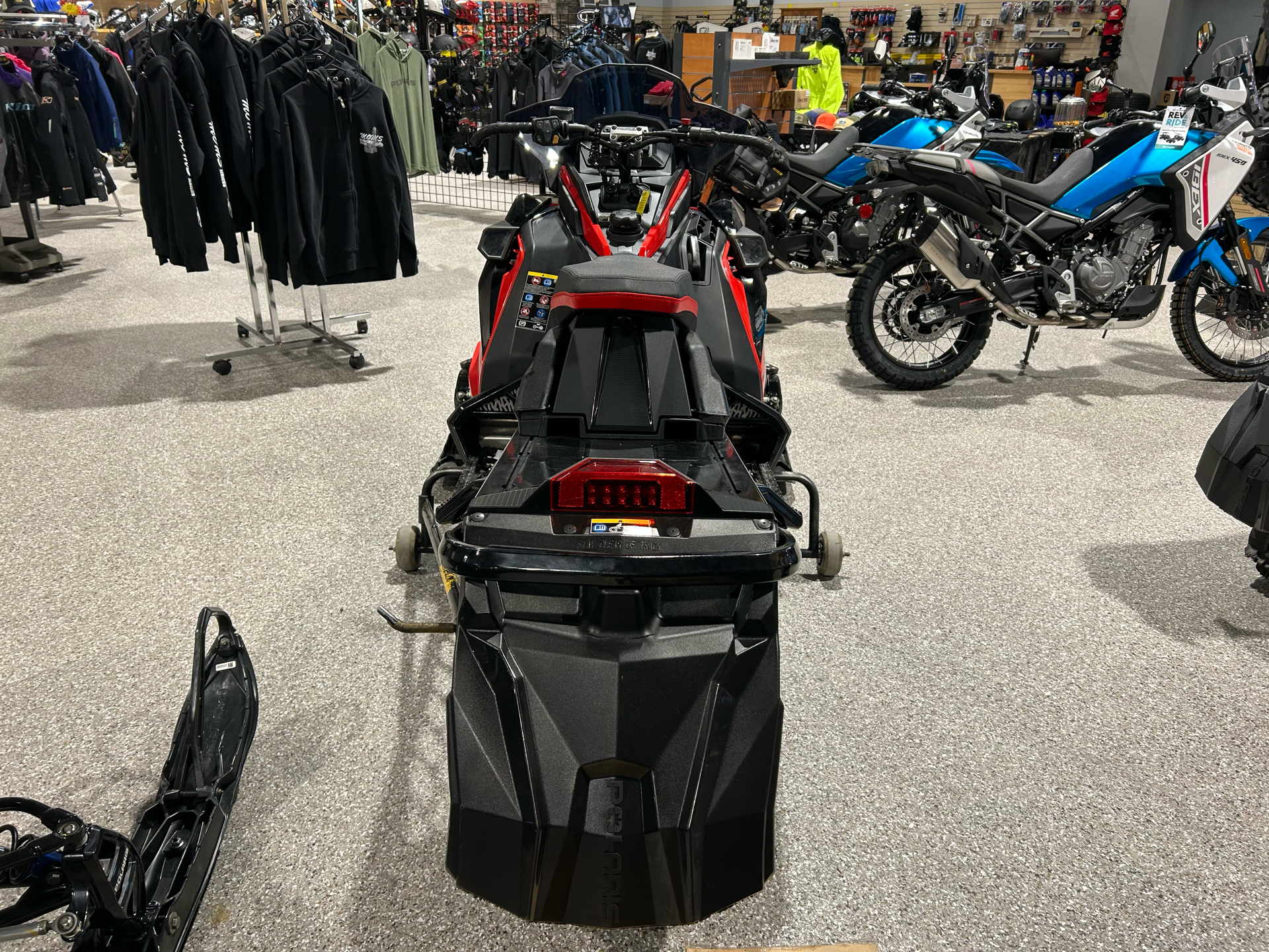 2022 Polaris 850 Indy XCR 128 SC in Gorham, New Hampshire - Photo 2