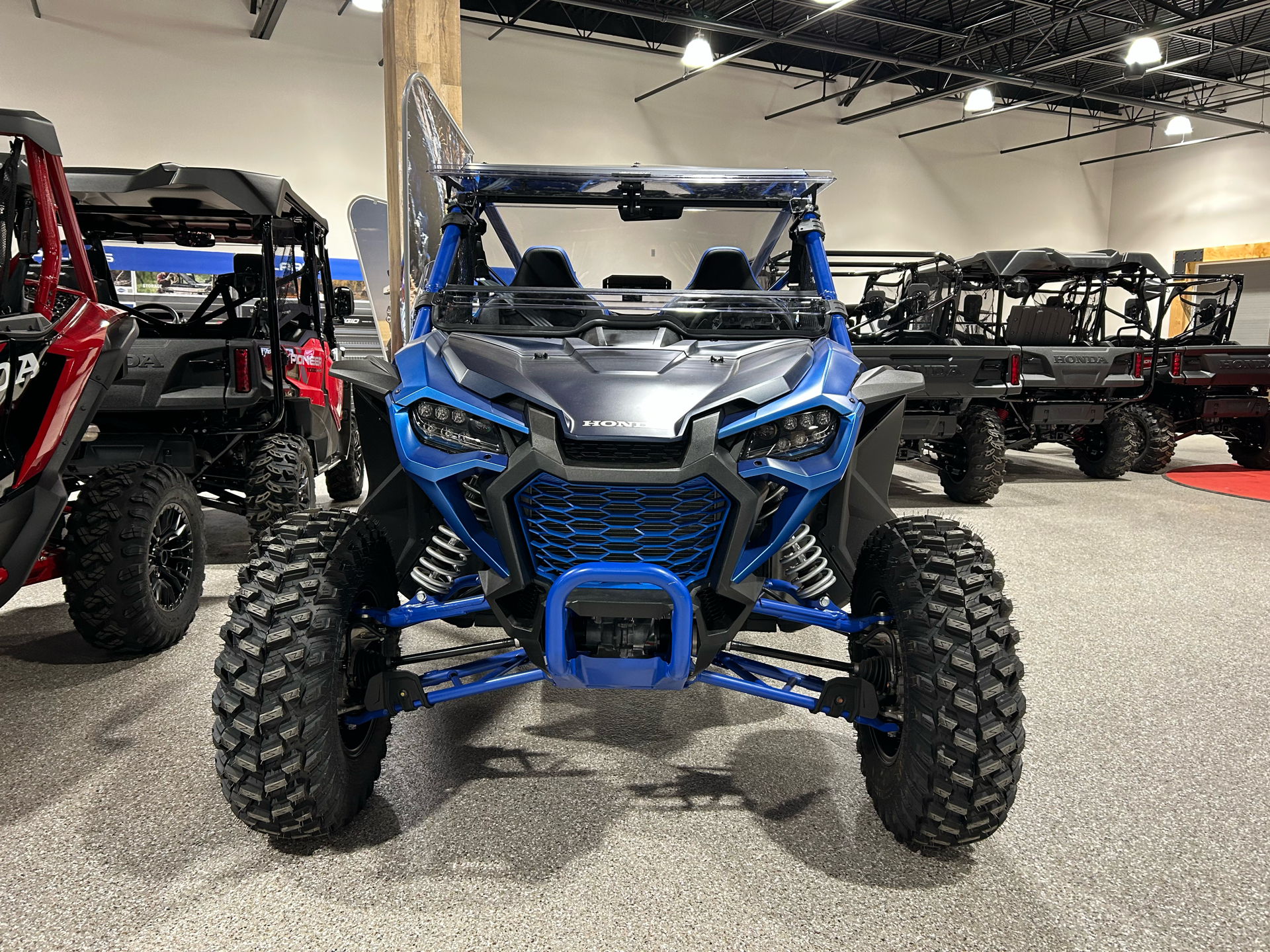 2023 Honda Talon 1000XS FOX Live Valve in Gorham, New Hampshire - Photo 2
