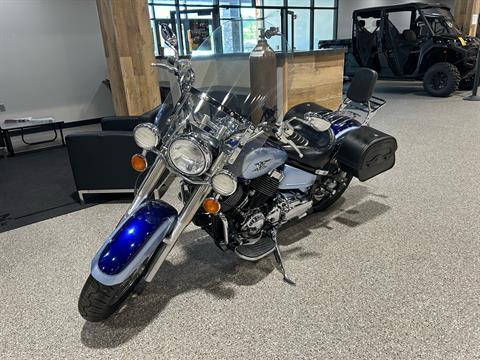 2004 Yamaha V Star 650 in Gorham, New Hampshire - Photo 1