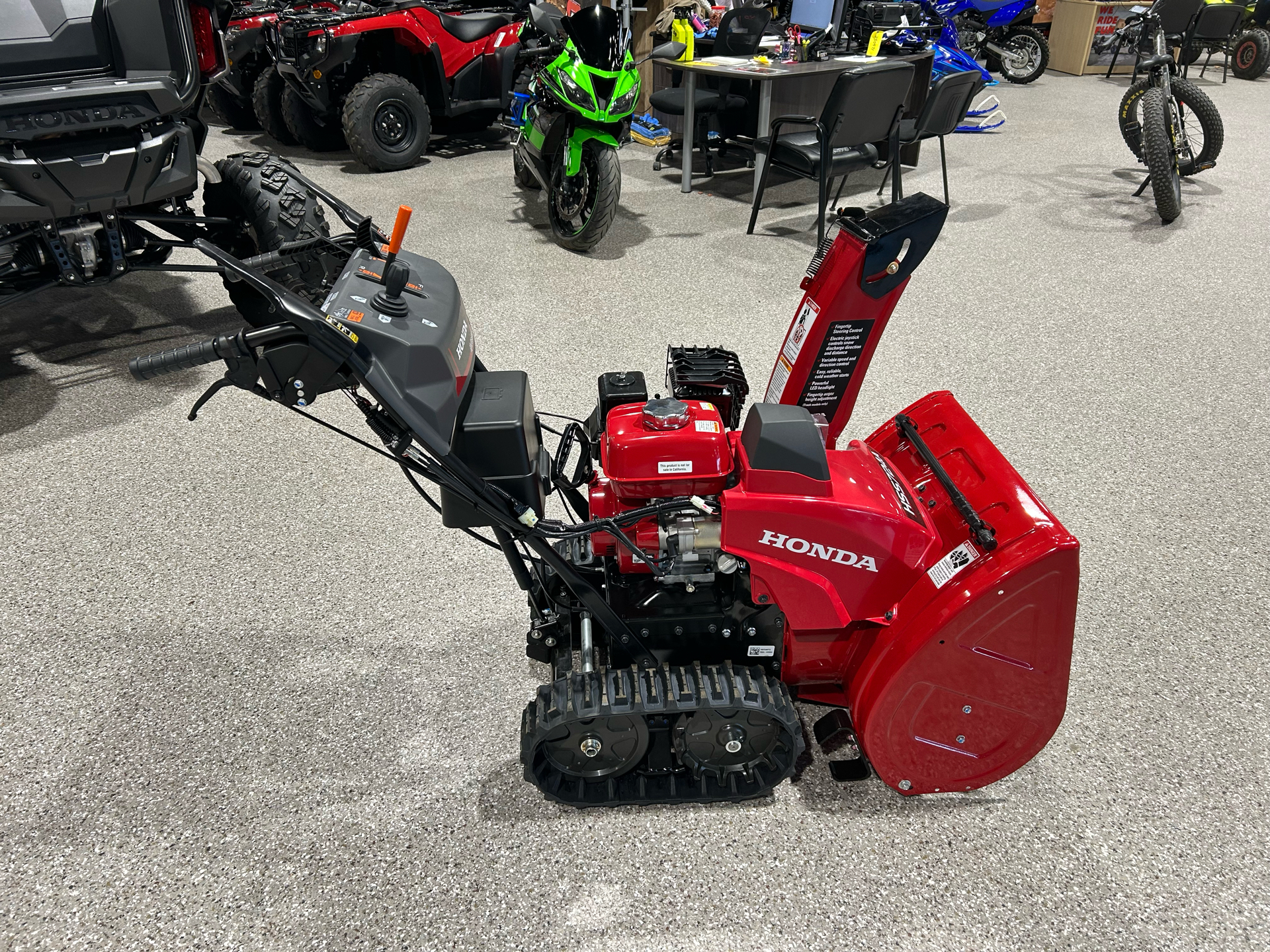Honda Power Equipment HSS724ATD in Gorham, New Hampshire - Photo 6