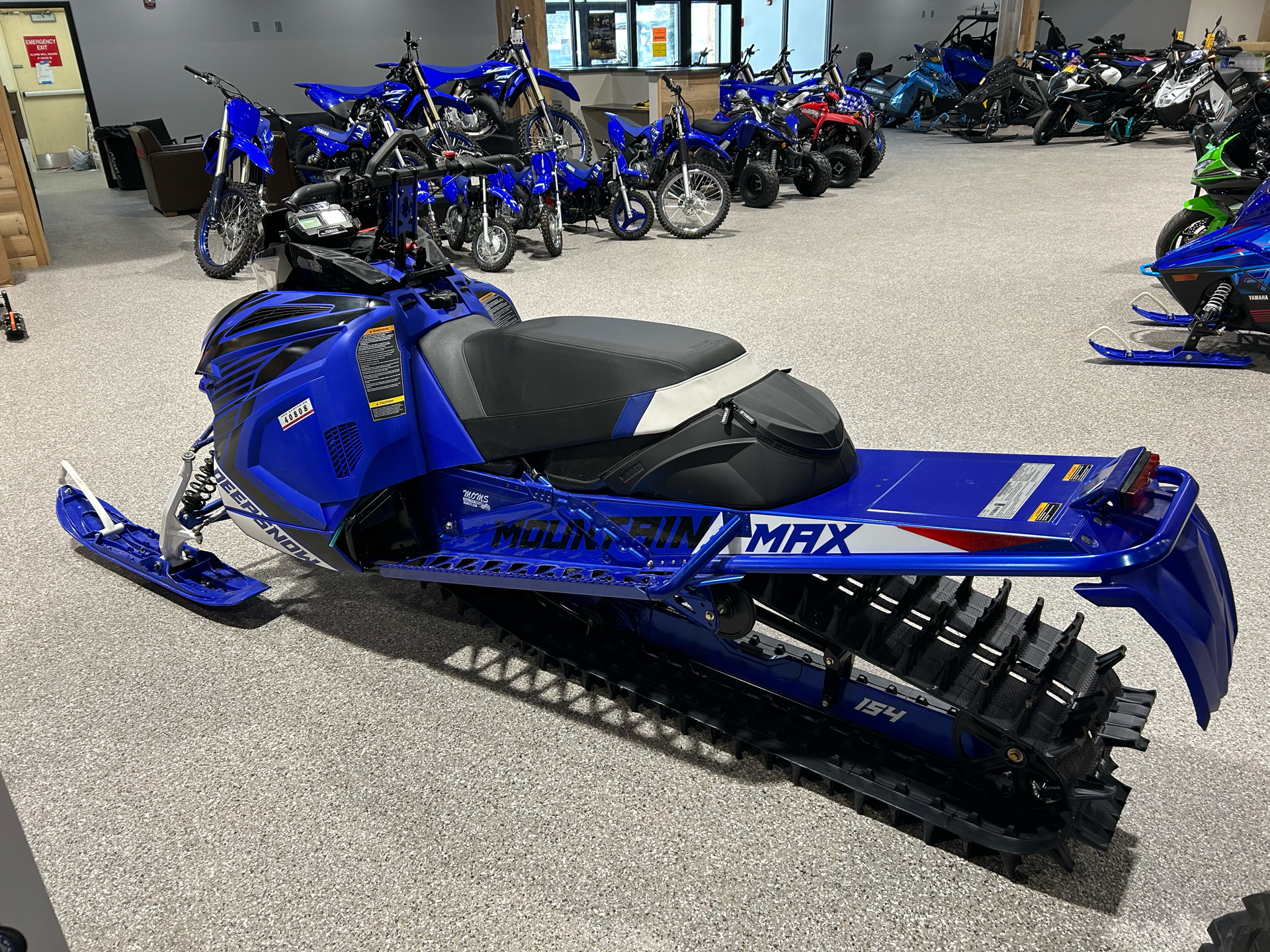 2024 Yamaha Mountain Max LE 154 in Gorham, New Hampshire - Photo 5