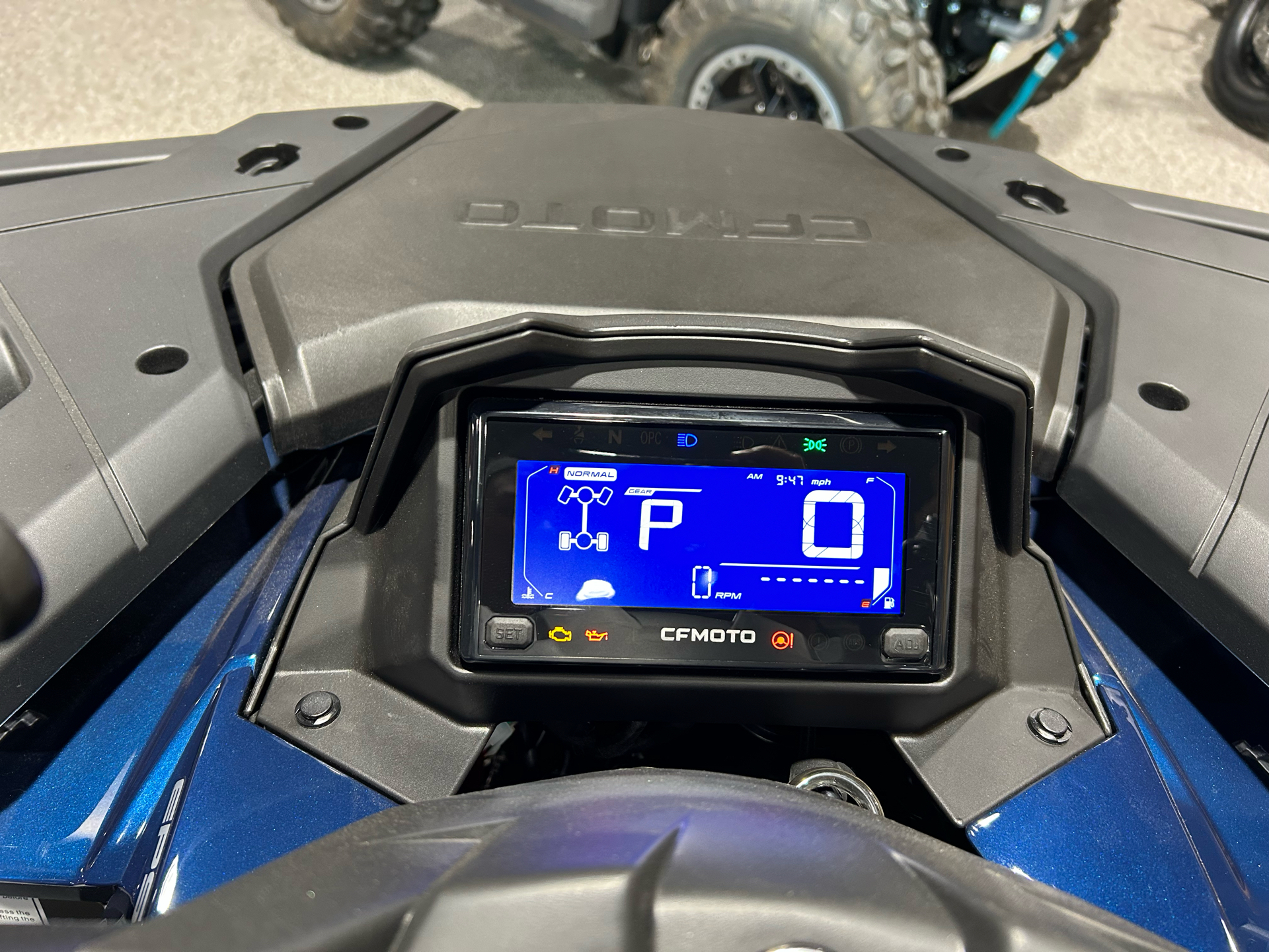 2025 CFMOTO CForce 600 Touring in Gorham, New Hampshire - Photo 5