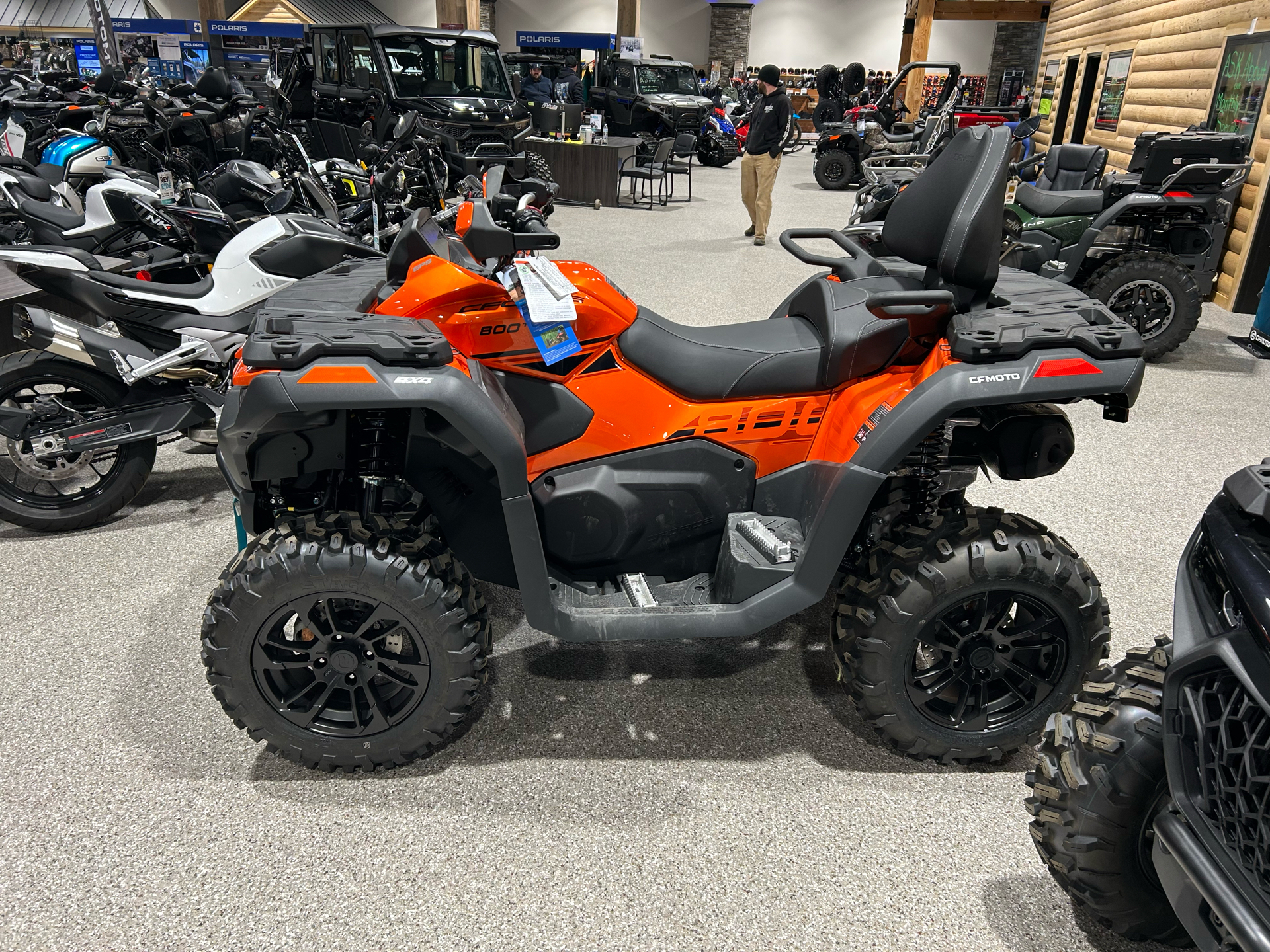 2025 CFMOTO CForce 800 Touring in Gorham, New Hampshire - Photo 2
