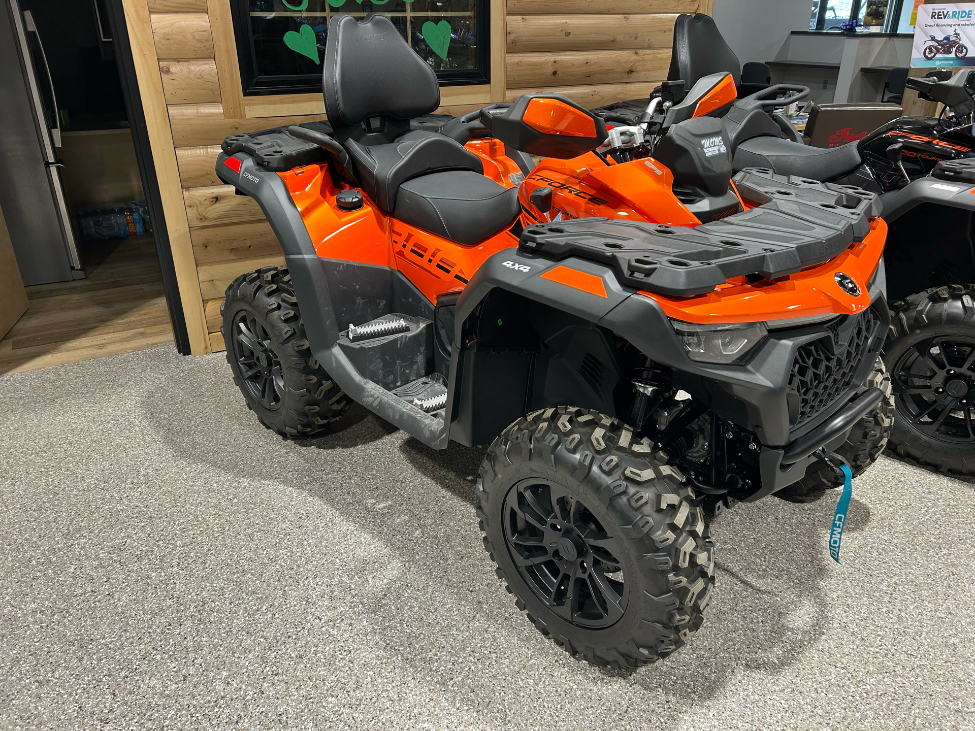 2025 CFMOTO CForce 800 Touring in Gorham, New Hampshire - Photo 6