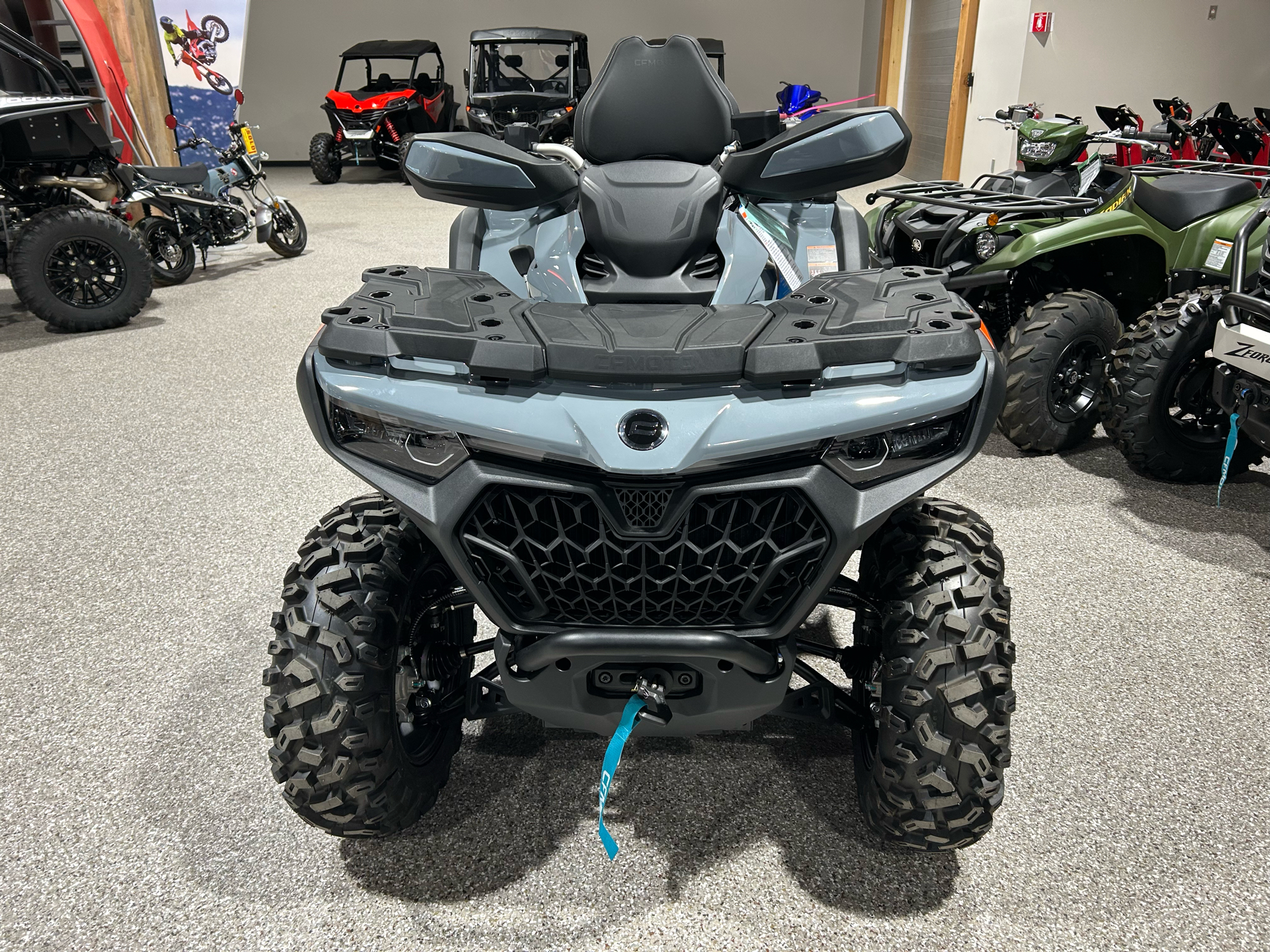 2025 CFMOTO CForce 800 Touring in Gorham, New Hampshire - Photo 6