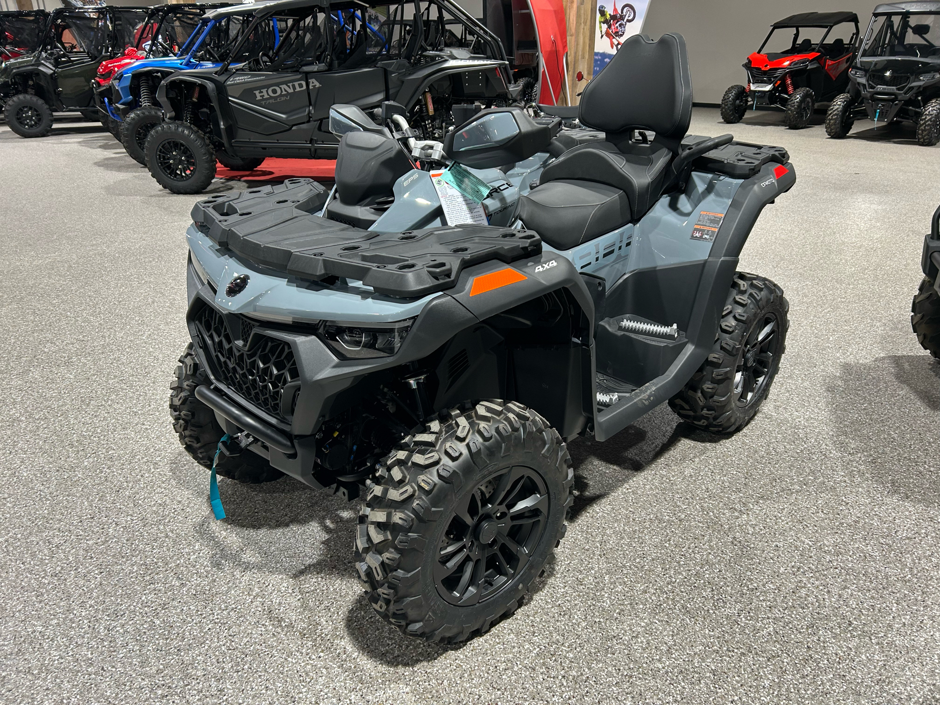 2025 CFMOTO CForce 800 Touring in Gorham, New Hampshire - Photo 5