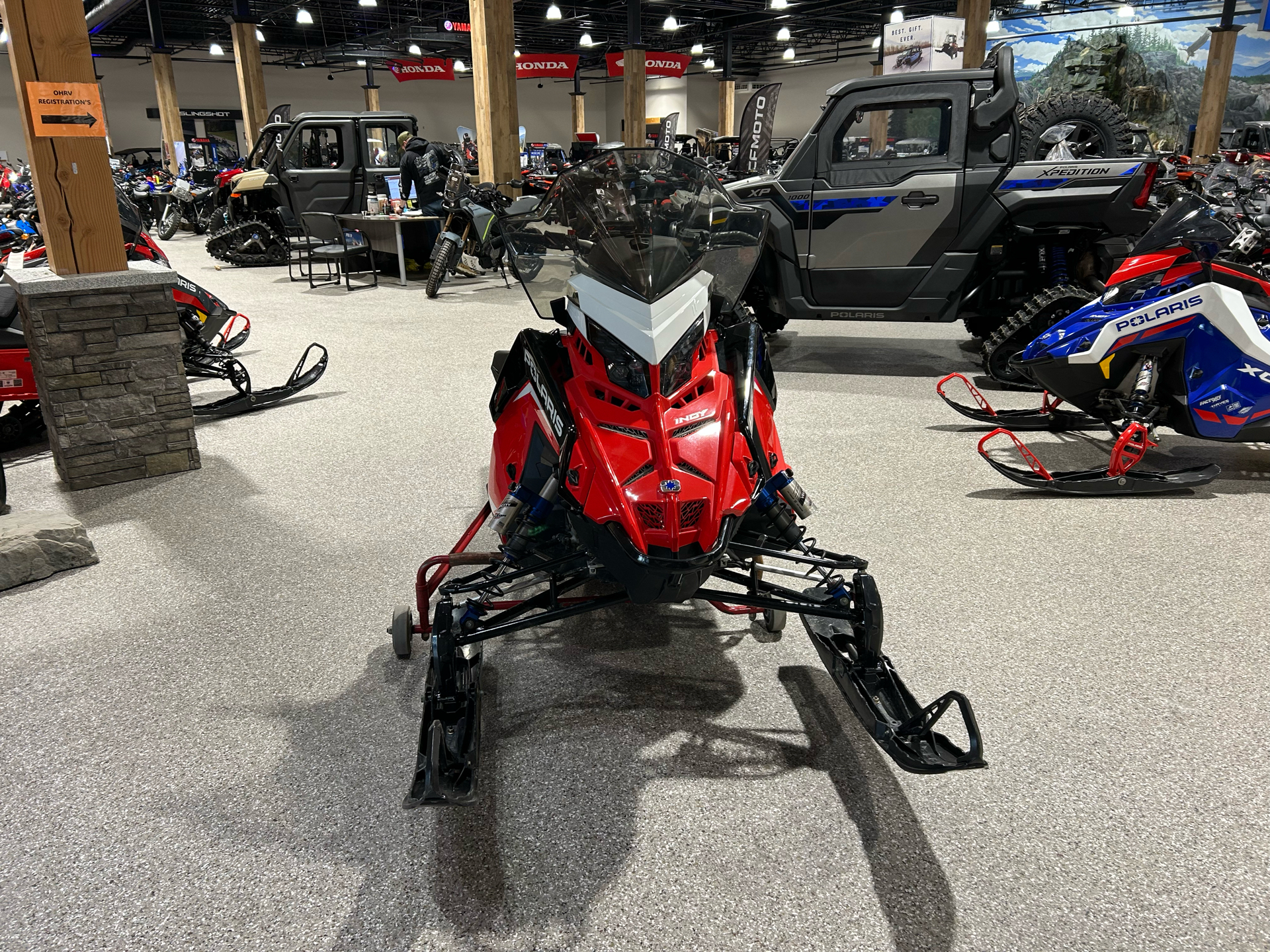 2022 Polaris 850 Indy VR1 137 SC in Gorham, New Hampshire - Photo 2