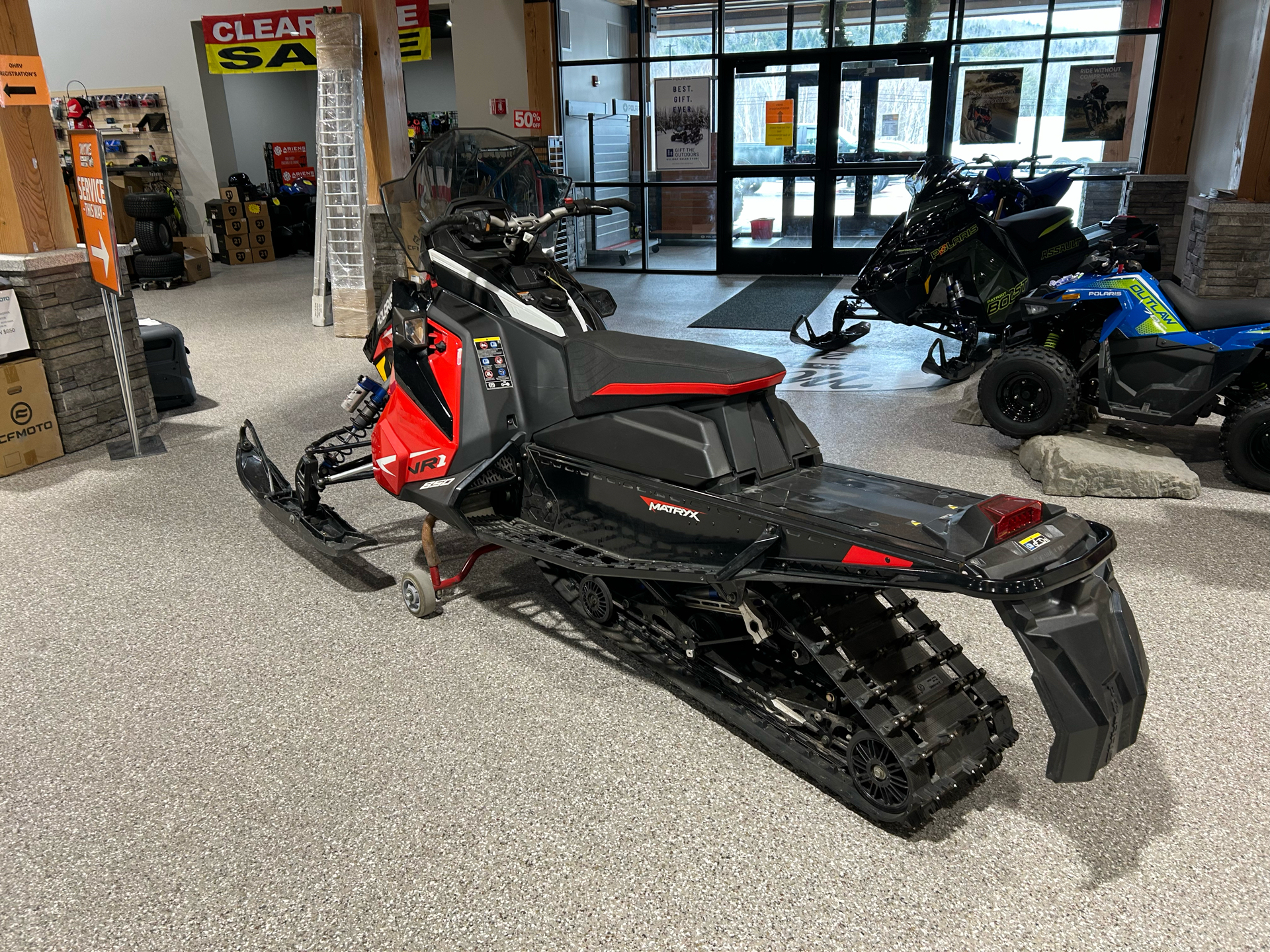 2022 Polaris 850 Indy VR1 137 SC in Gorham, New Hampshire - Photo 9