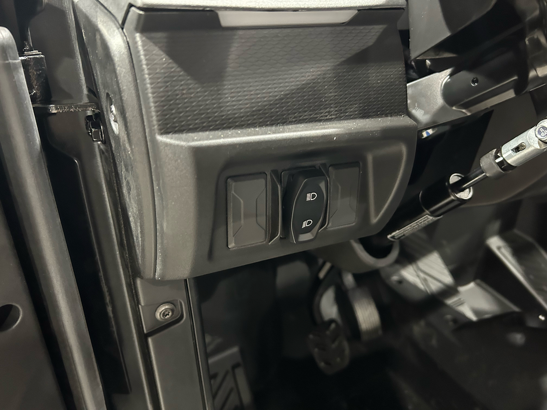 2025 CFMOTO ZForce 950 Sport in Gorham, New Hampshire - Photo 6
