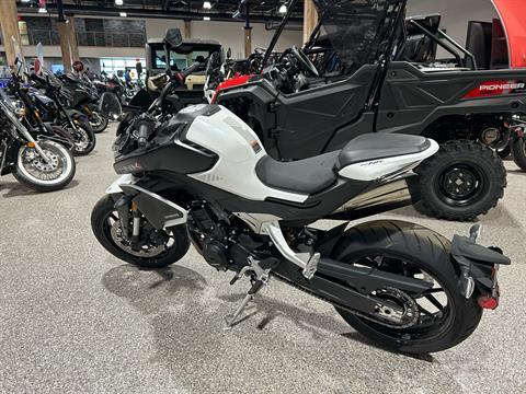 2024 CFMOTO 800NK in Gorham, New Hampshire - Photo 10