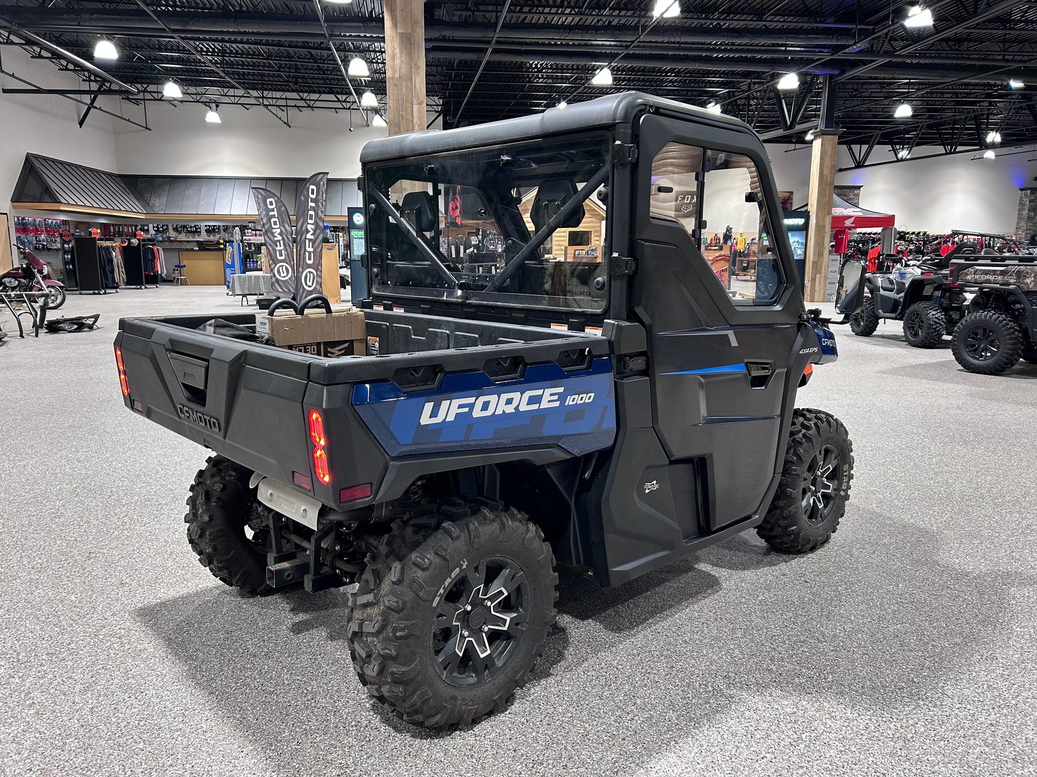2022  UForce 1000 5