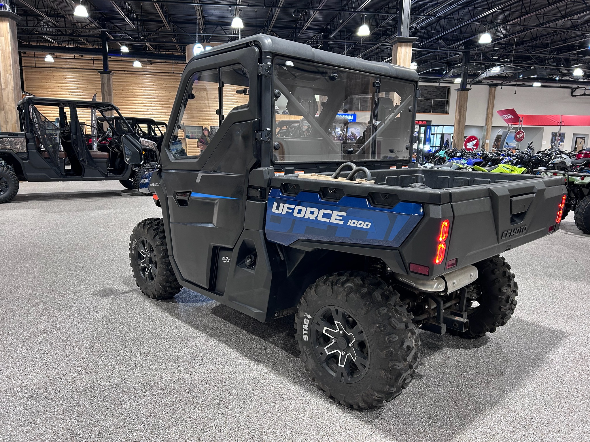 2022  UForce 1000 7