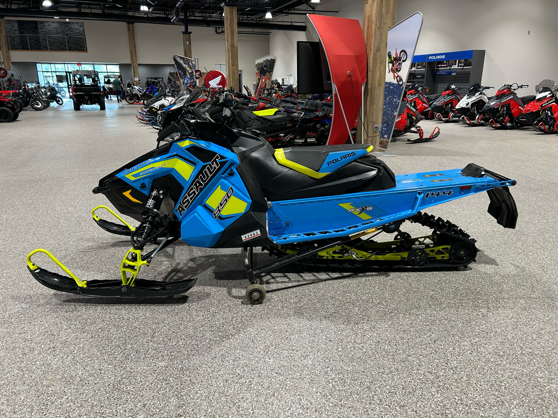 2019 Polaris 850 Switchback Assault 144 SnowCheck Select in Gorham, New Hampshire - Photo 2