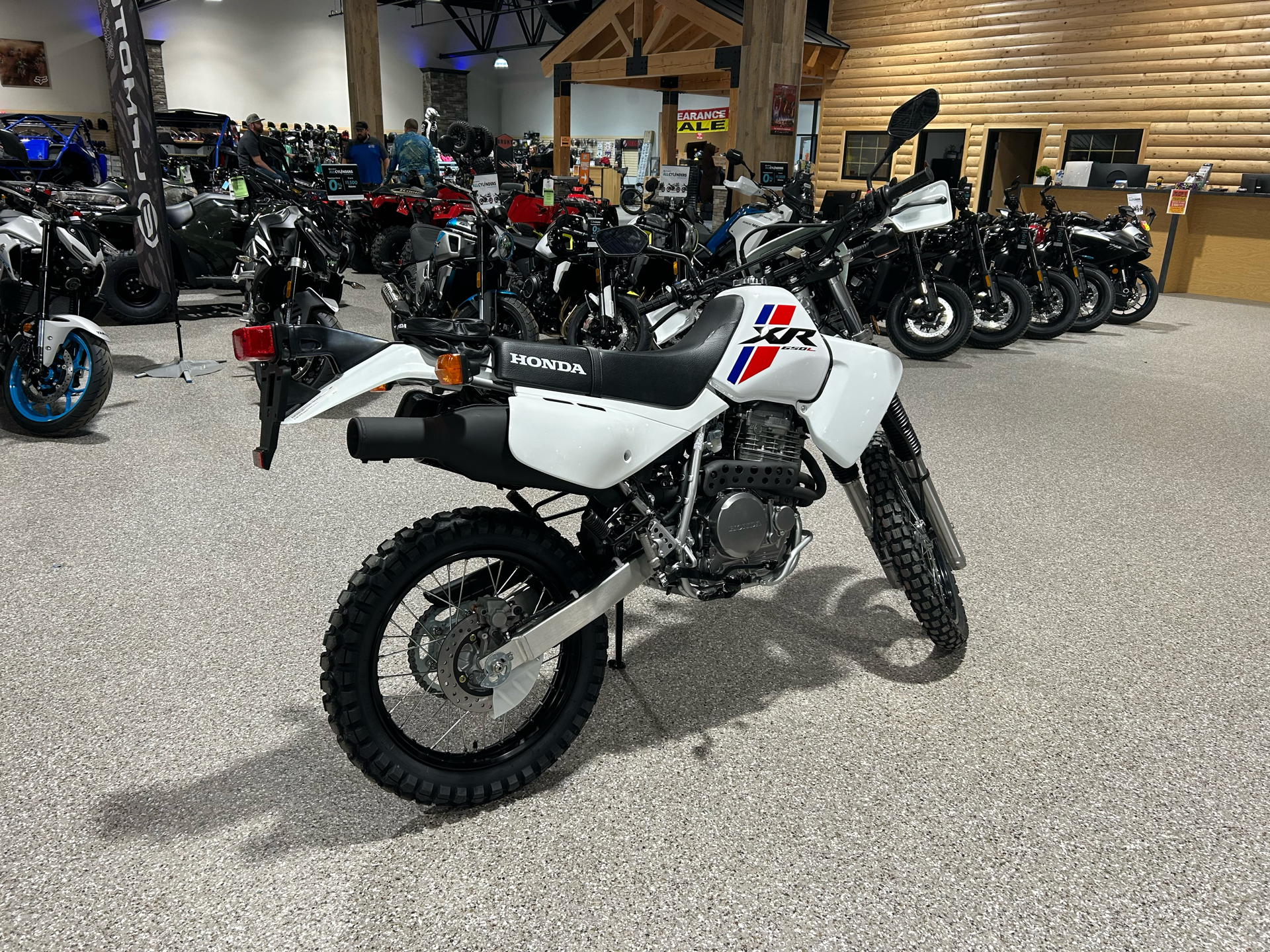 2025 Honda XR650L in Gorham, New Hampshire - Photo 12