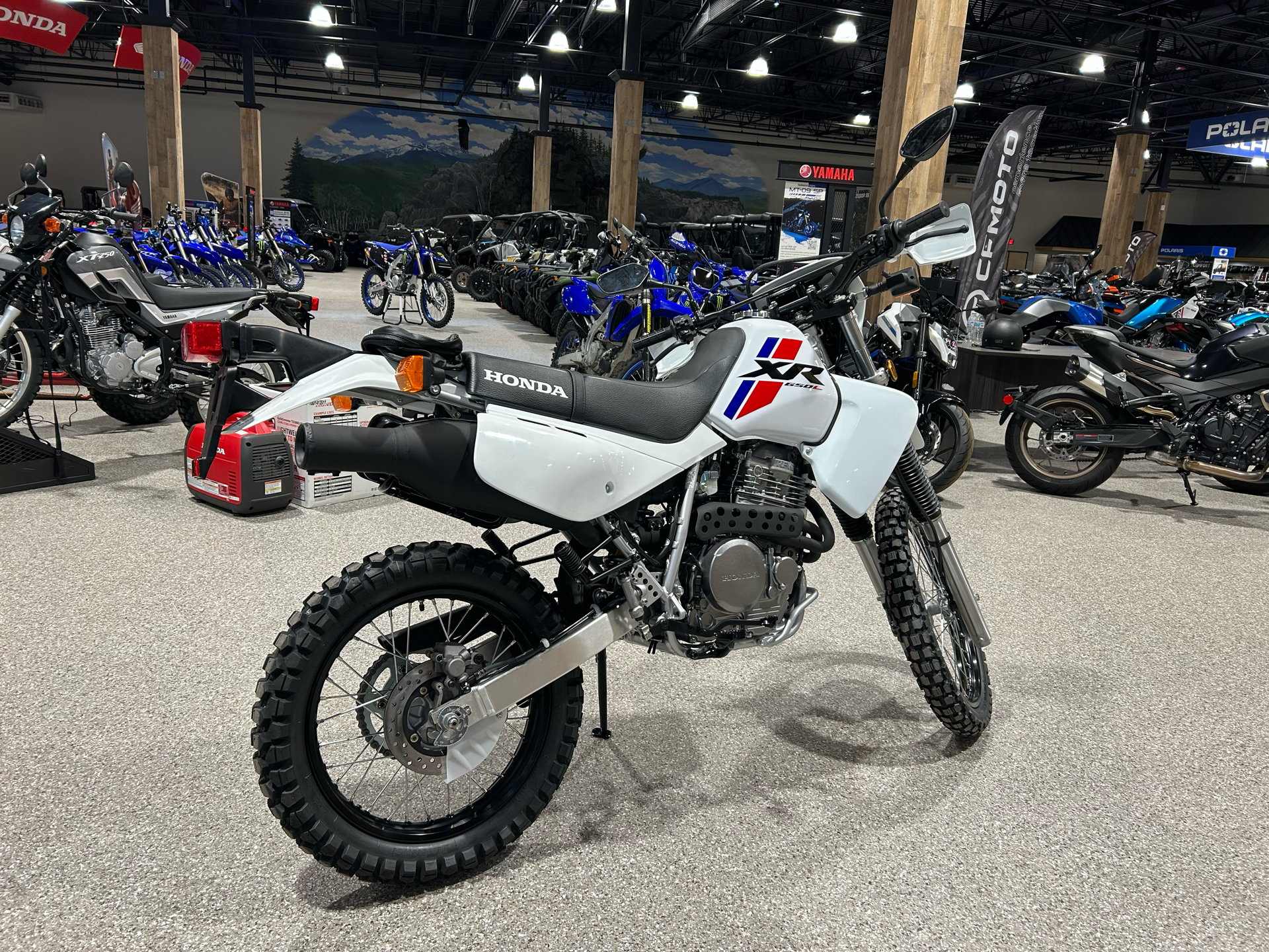 2025 Honda XR650L in Gorham, New Hampshire - Photo 8