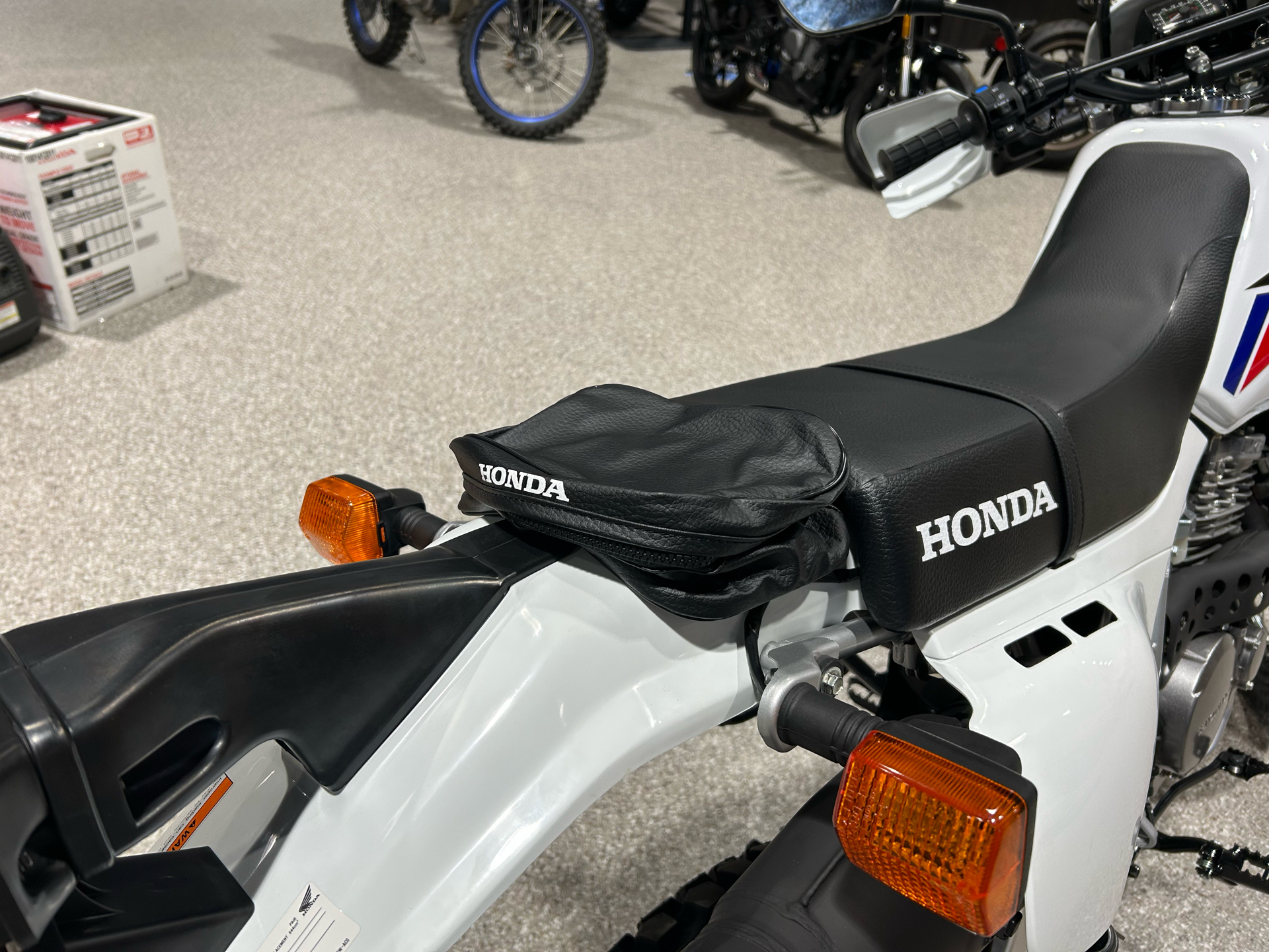 2025 Honda XR650L in Gorham, New Hampshire - Photo 9