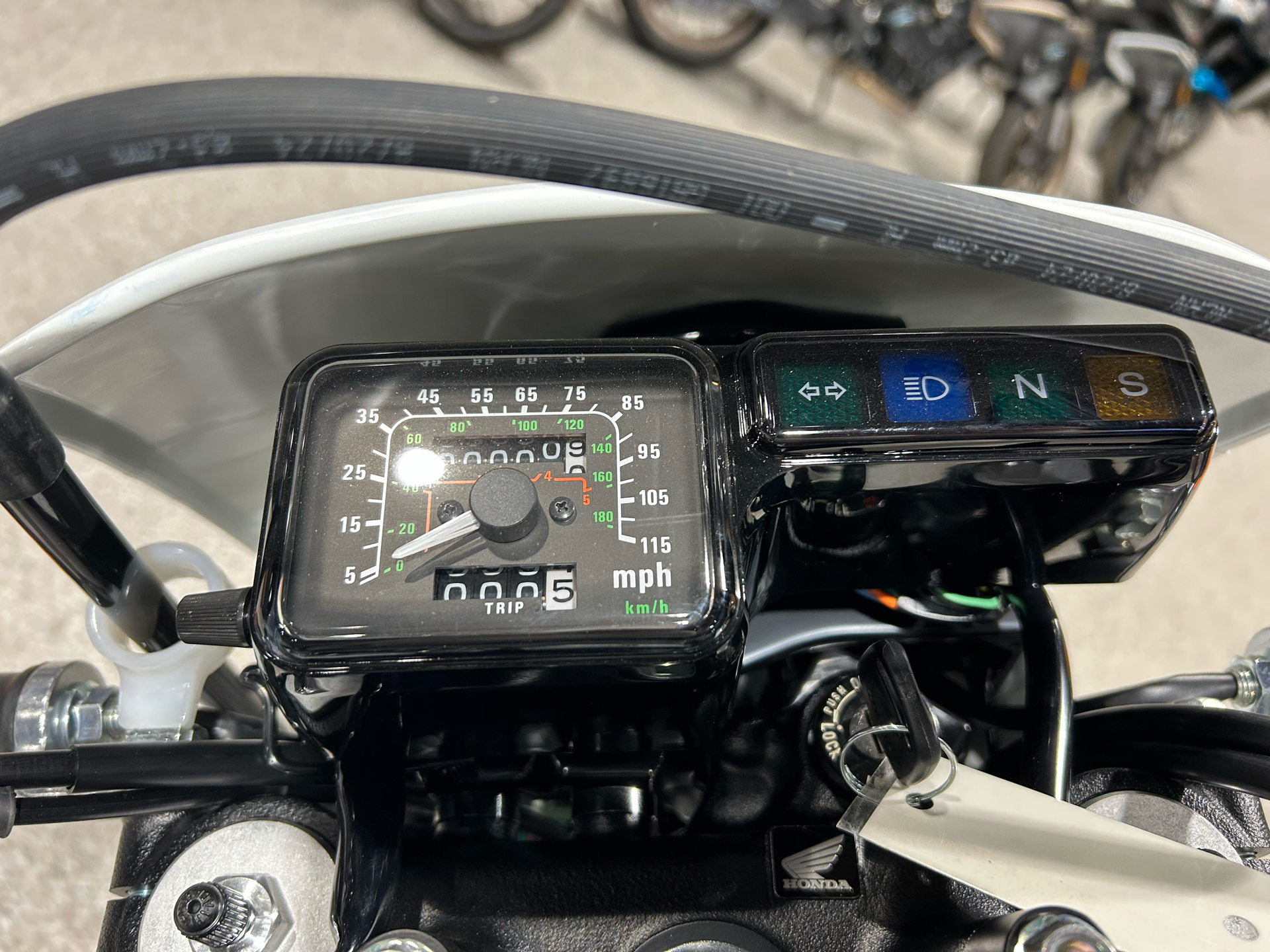 2025 Honda XR650L in Gorham, New Hampshire - Photo 12