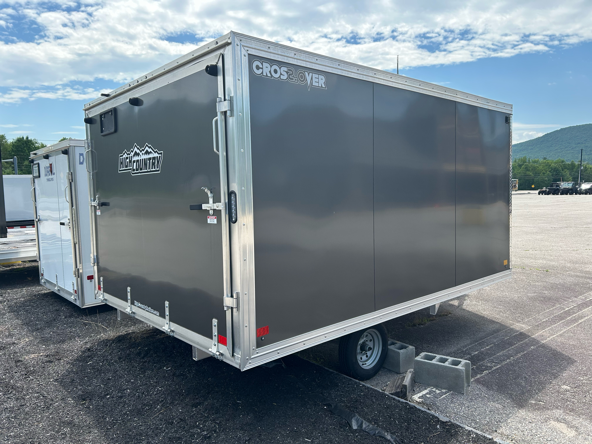 2024 Polaris Trailers Enclosed Crossover Snow 2.0 Trailers 12 ft. in Gorham, New Hampshire - Photo 9