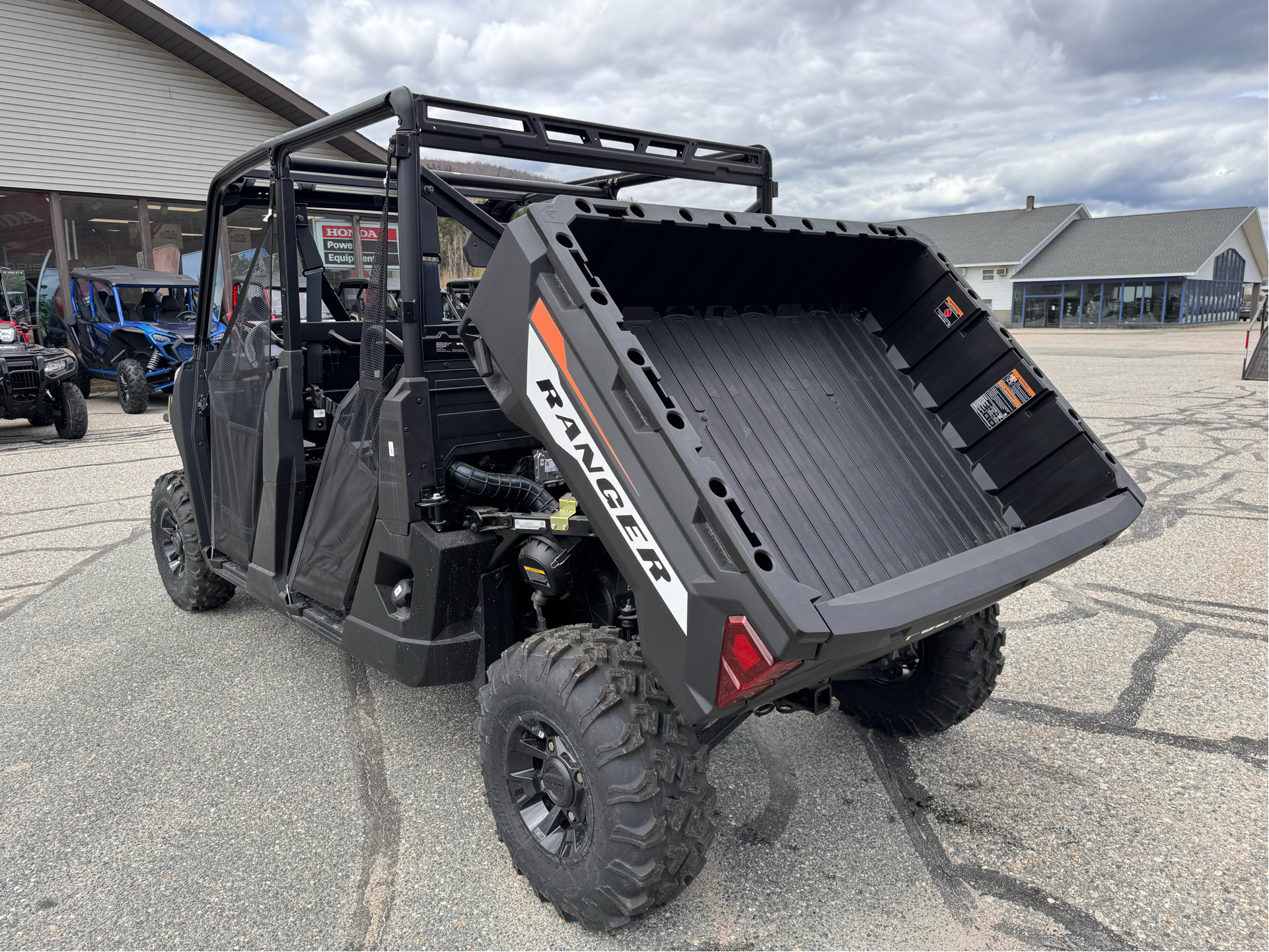2024 Polaris Ranger Crew 1000 Premium in Gorham, New Hampshire - Photo 12