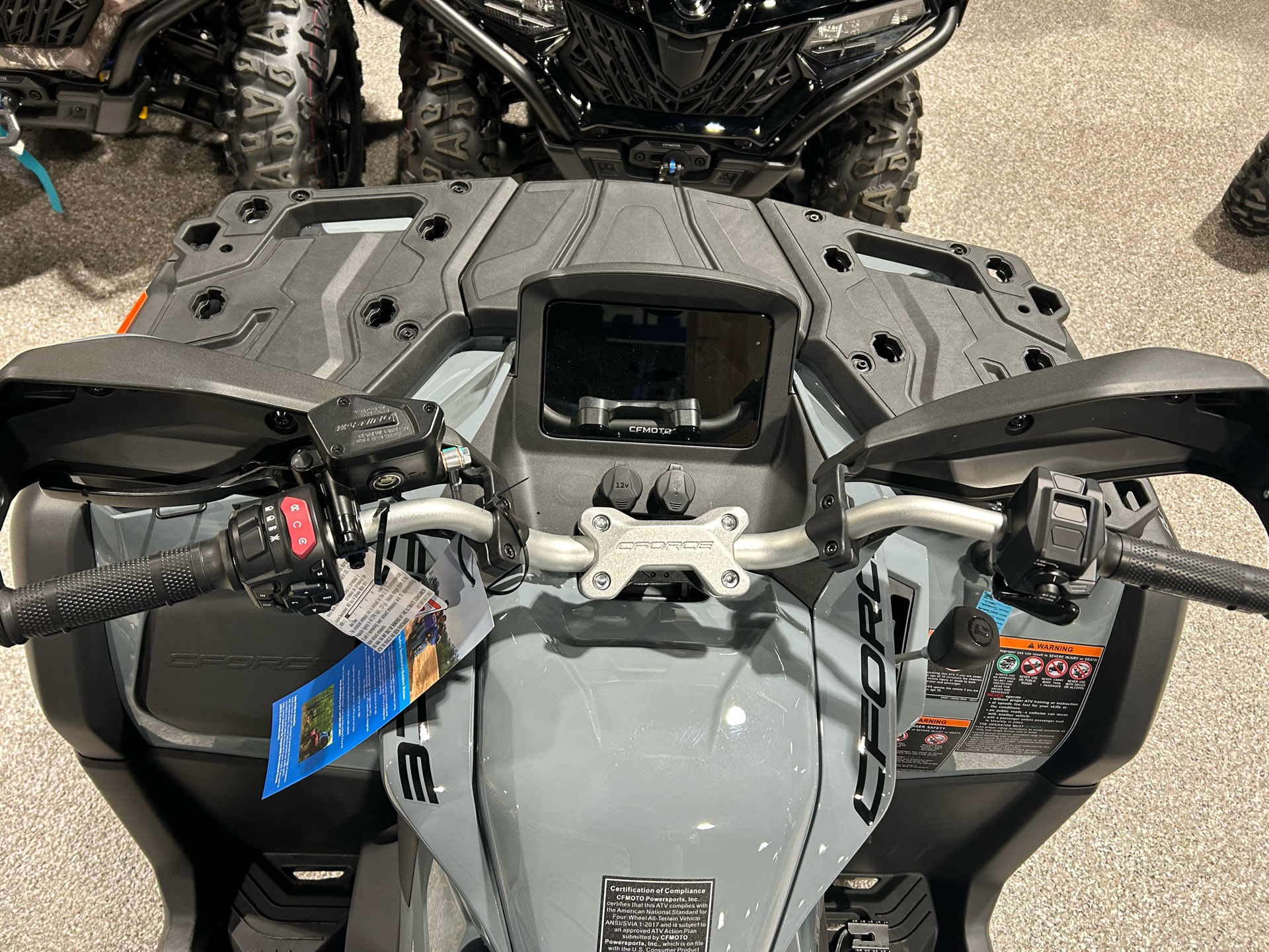 2025 CFMOTO CForce 1000 Touring in Gorham, New Hampshire - Photo 6