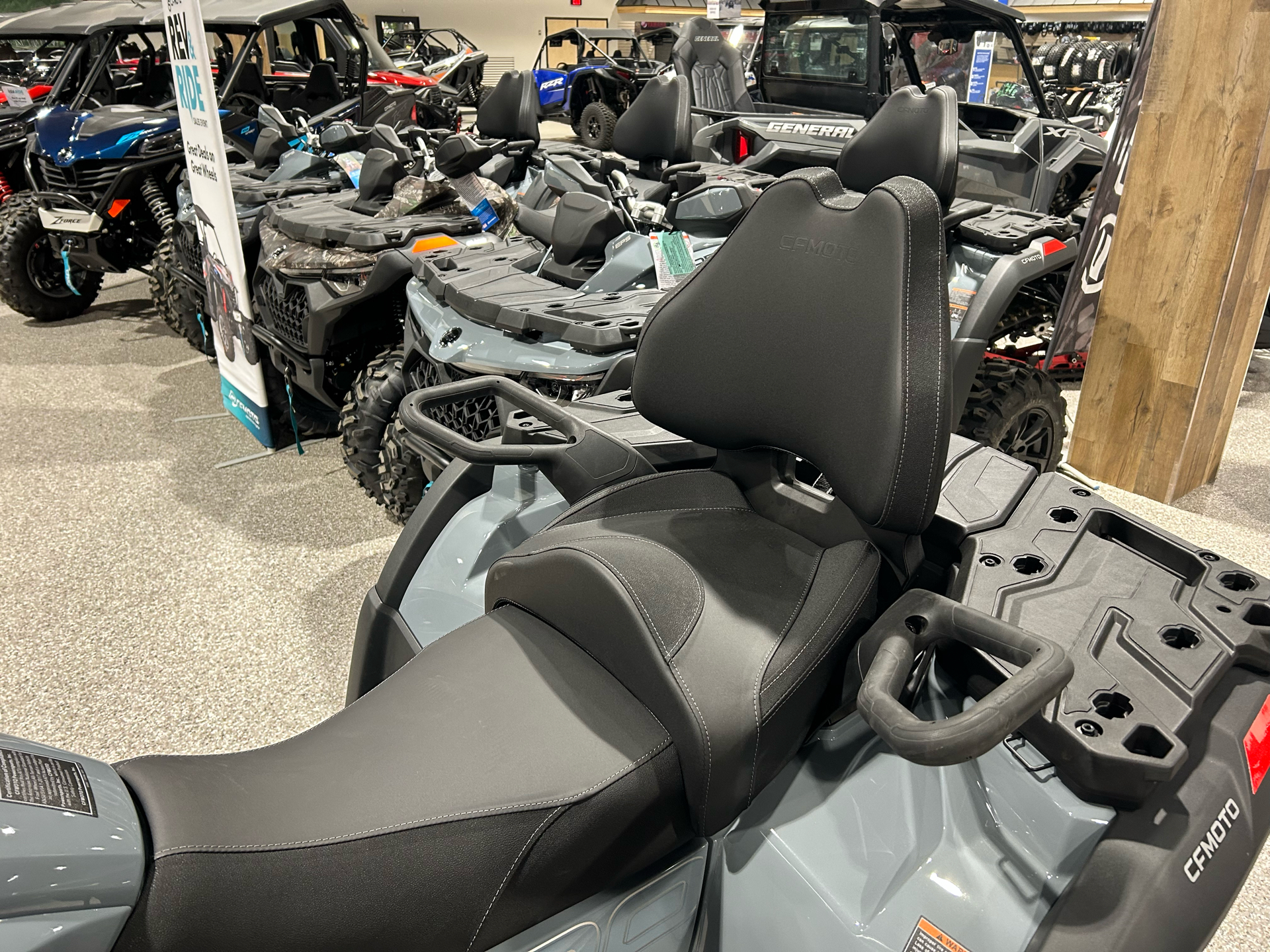 2025 CFMOTO CForce 1000 Touring in Gorham, New Hampshire - Photo 7
