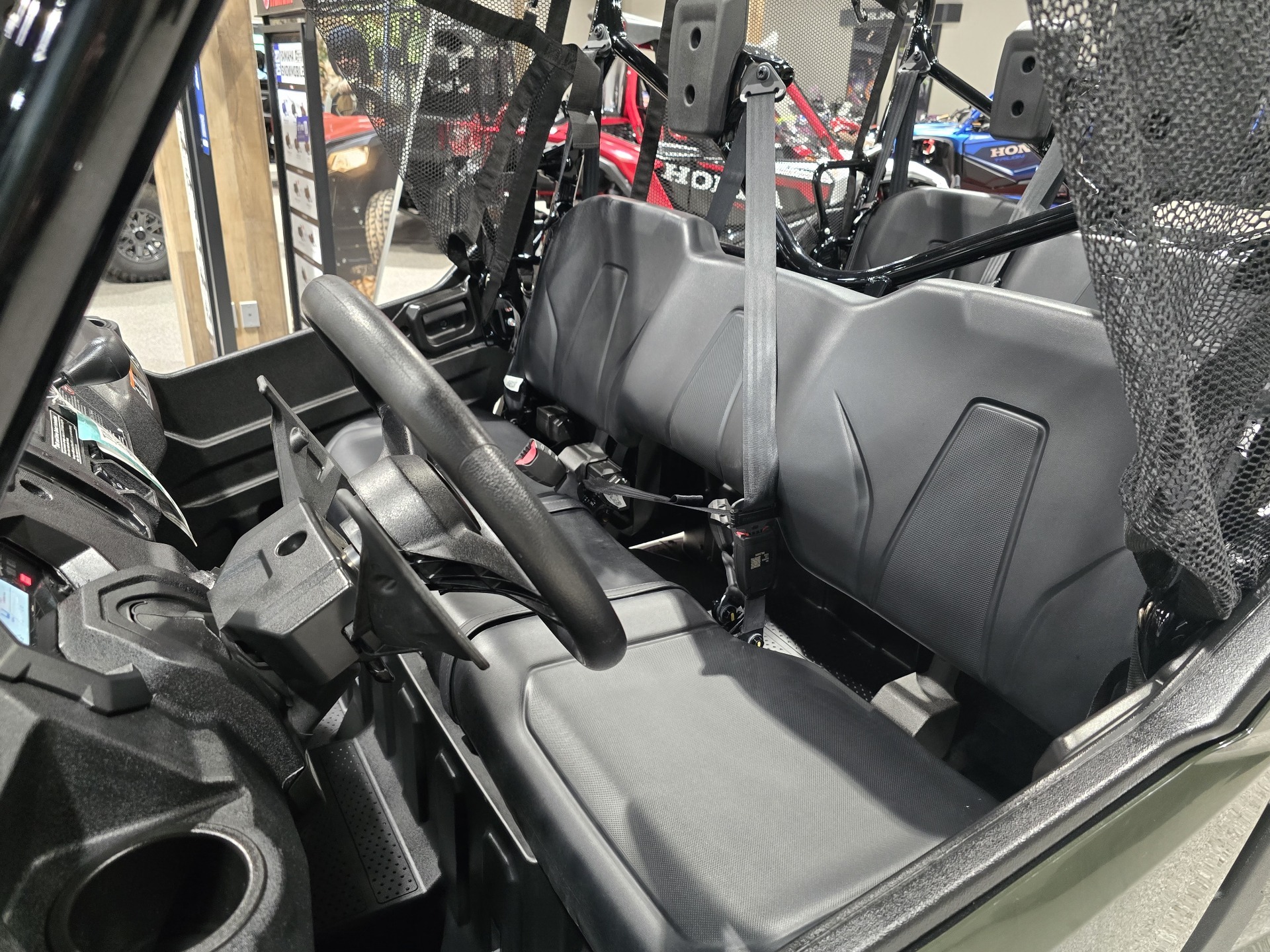 2024 Honda Pioneer 1000-6 Deluxe Crew in Gorham, New Hampshire - Photo 11