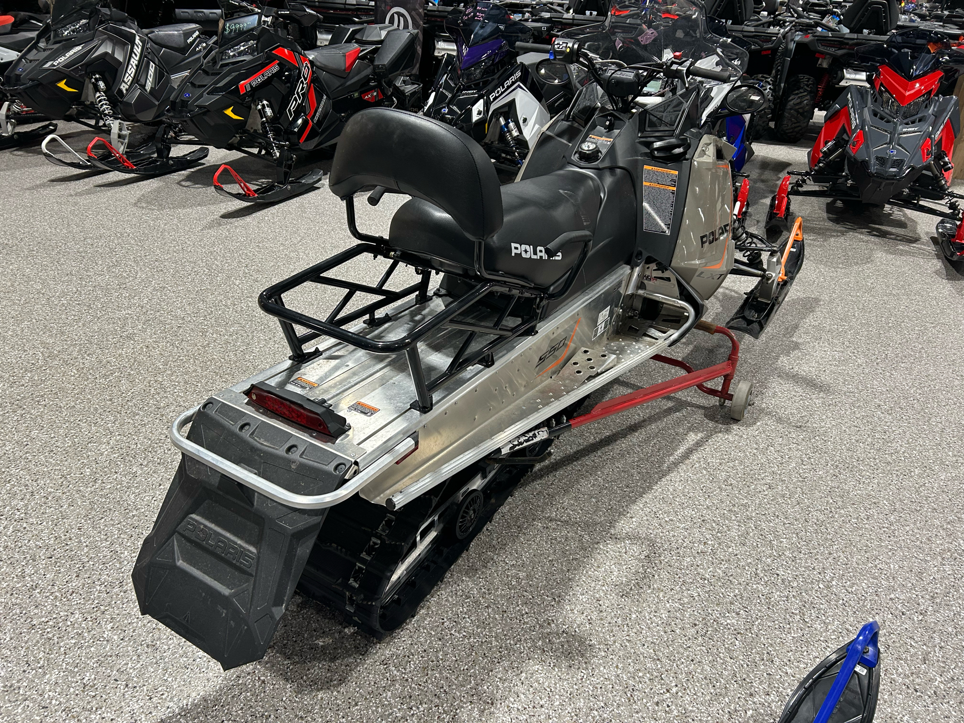 2023 Polaris 550 Indy LXT 144 ES in Gorham, New Hampshire - Photo 4
