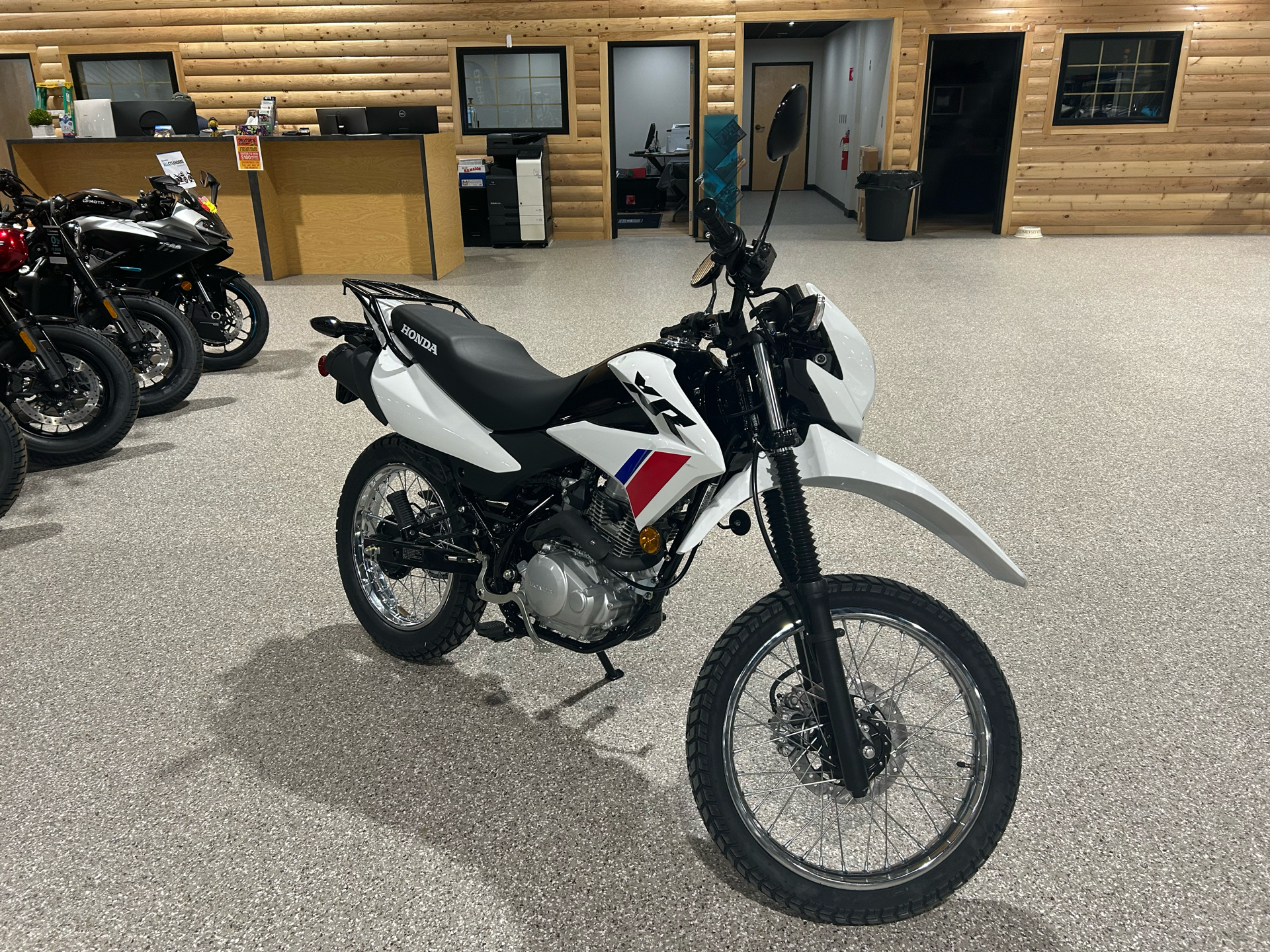 2025 Honda XR150L in Gorham, New Hampshire - Photo 7